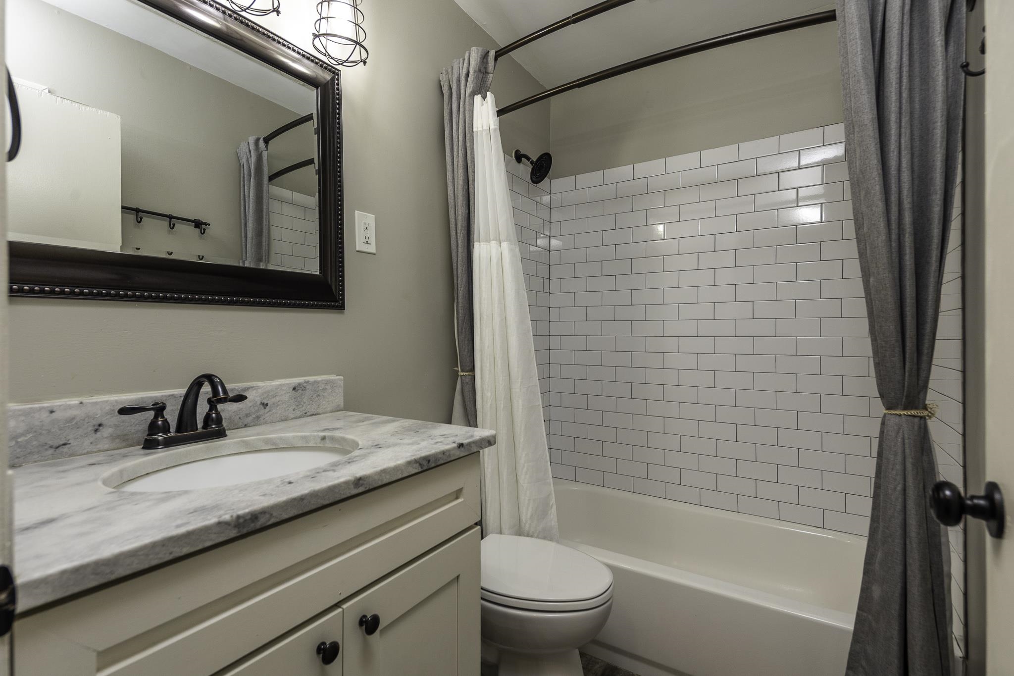5160 Warfield Dr Property Photo 25