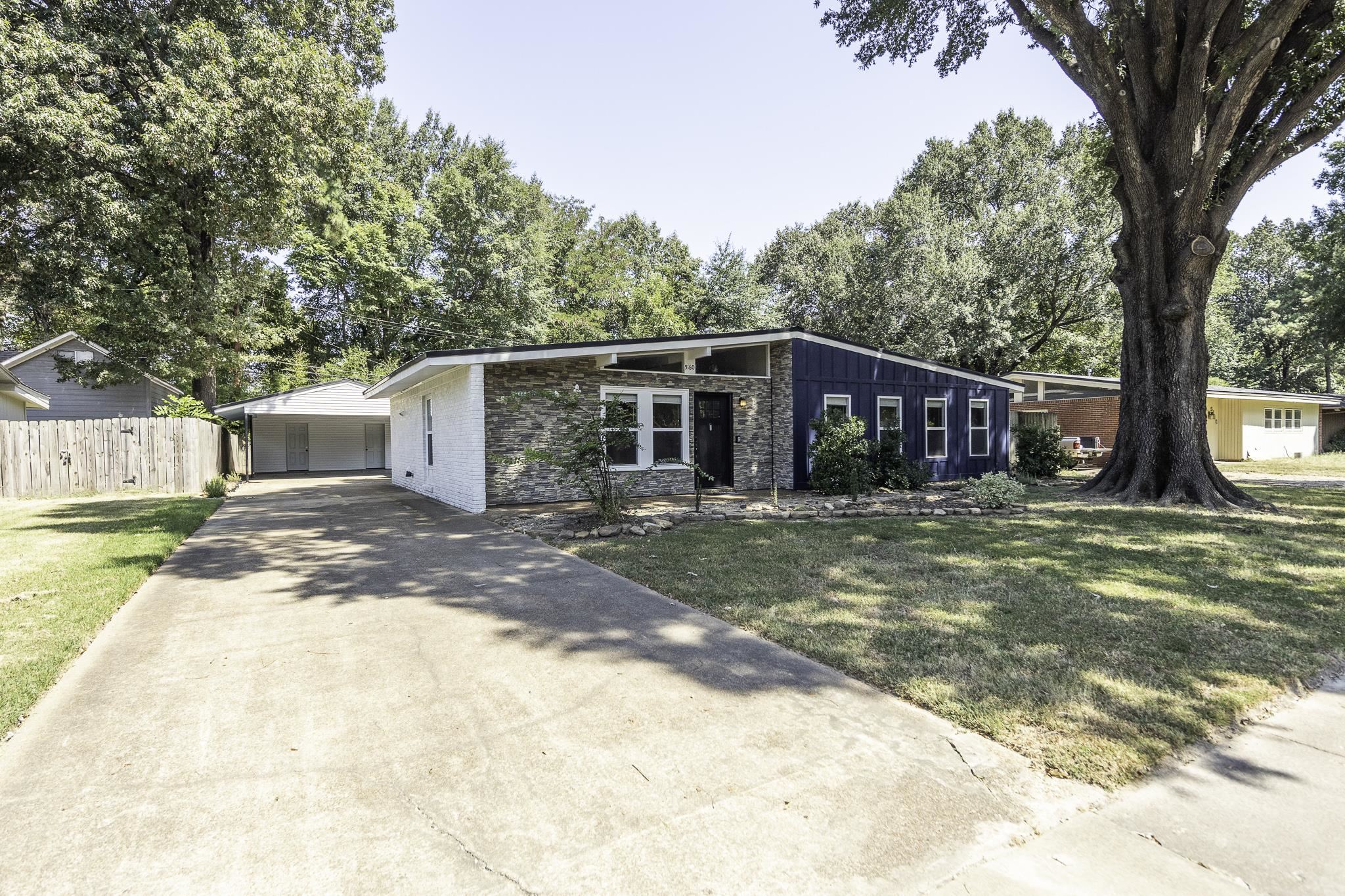 5160 Warfield Dr Property Photo 27