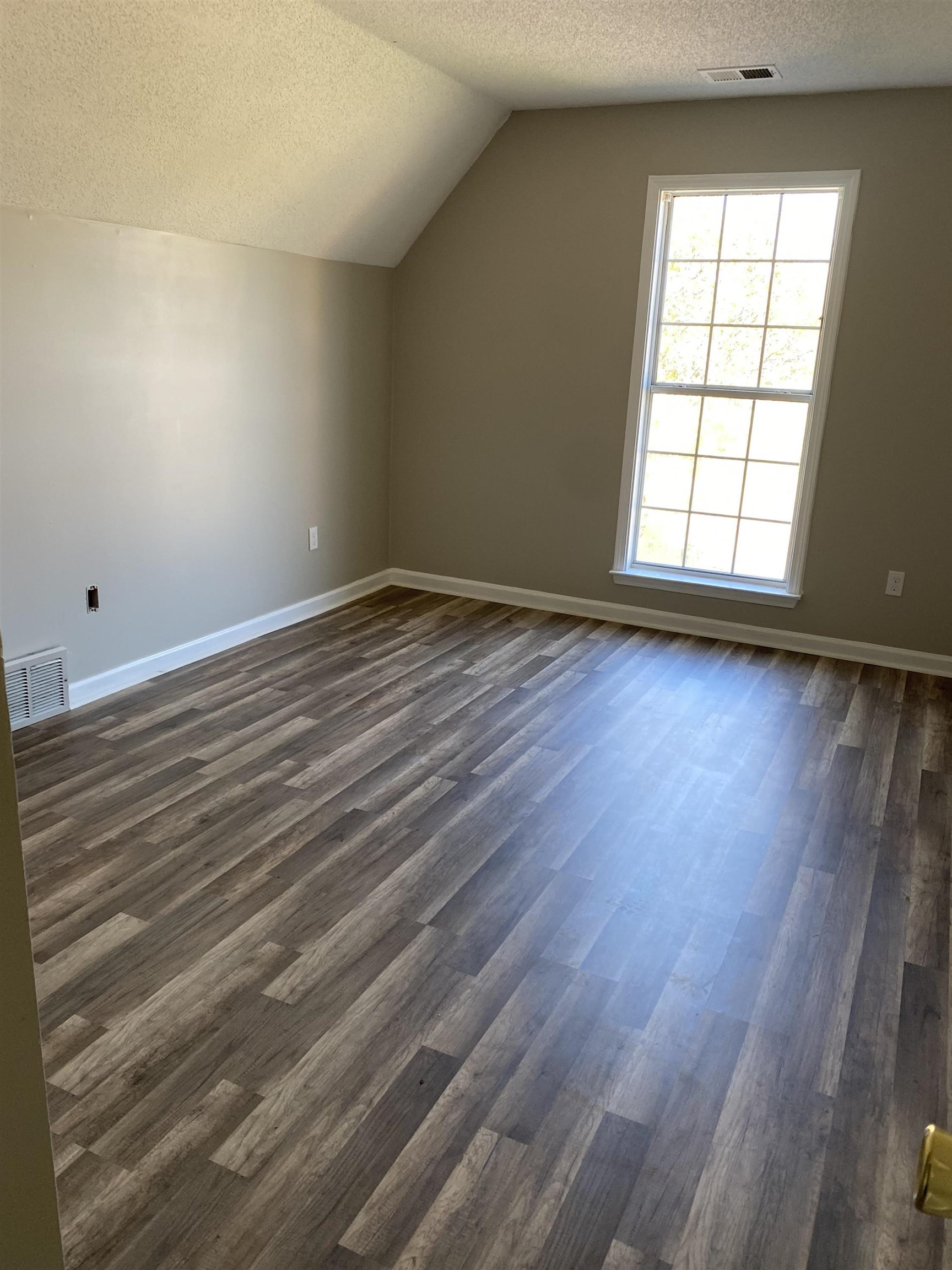 6792 Mikayla Ln Property Photo 2