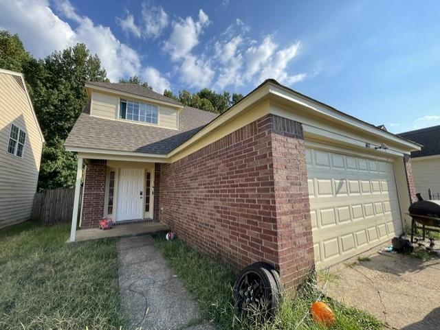 4847 ROYAL RUN DR Property Photo 1
