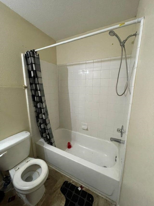 4847 Royal Run Dr Property Photo 7
