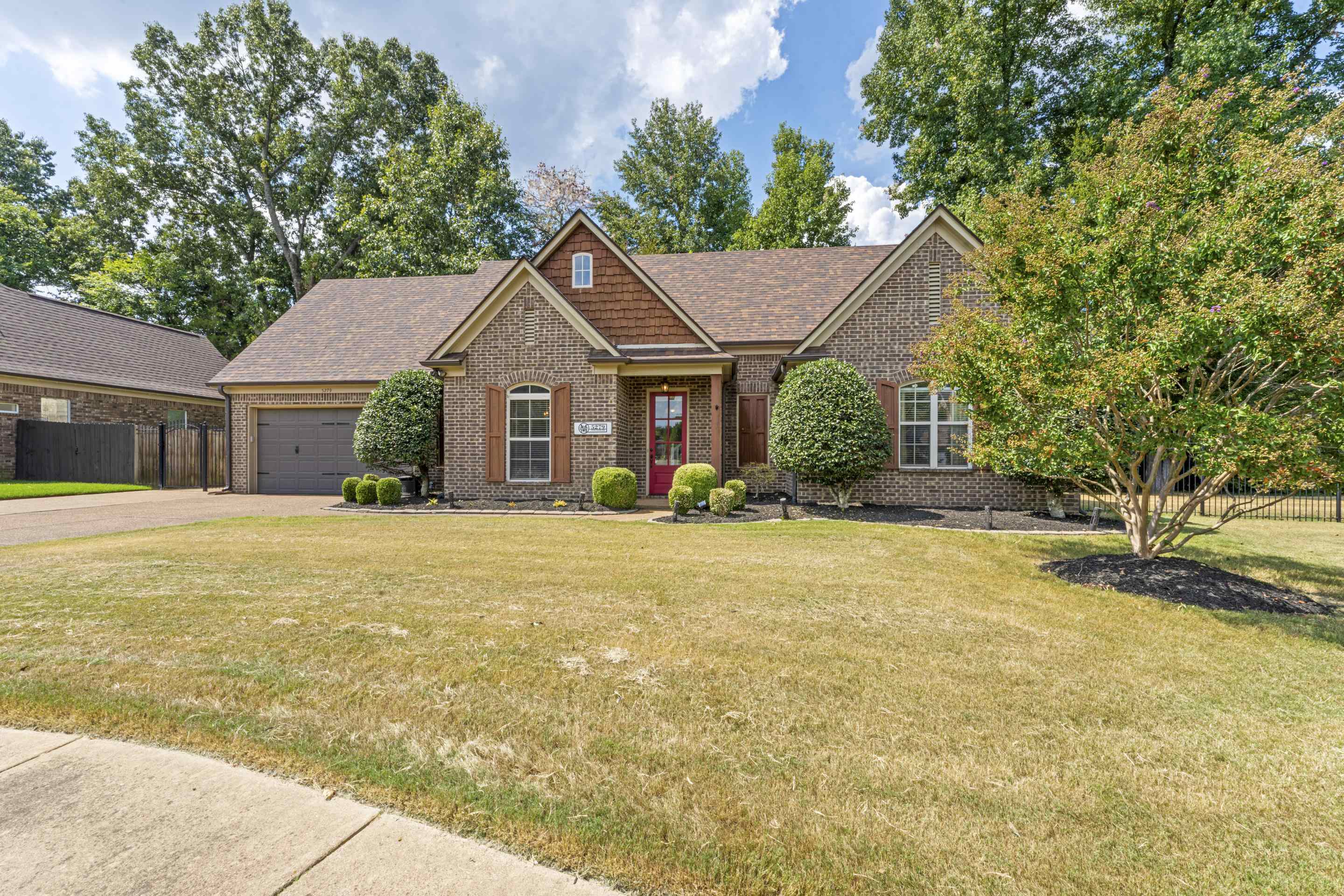 5279 Toni Rose Dr Property Photo 2