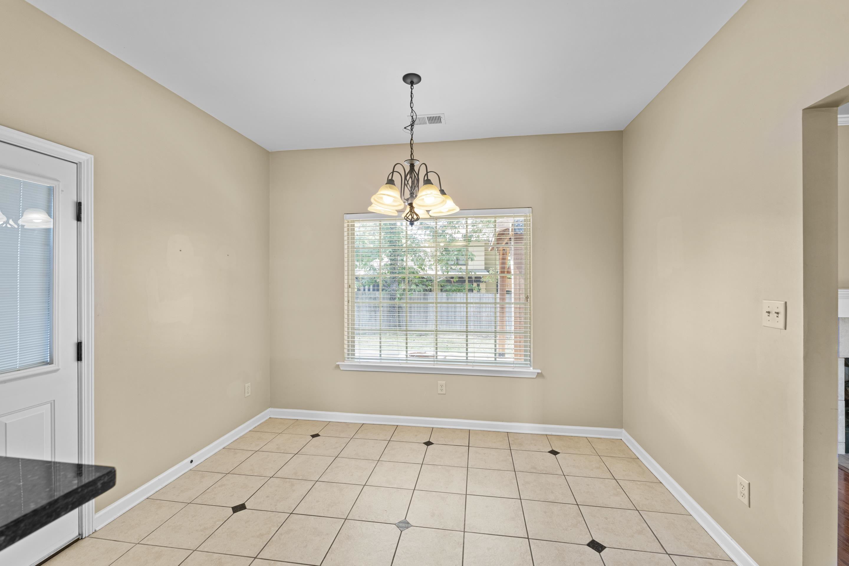 5279 Toni Rose Dr Property Photo 12