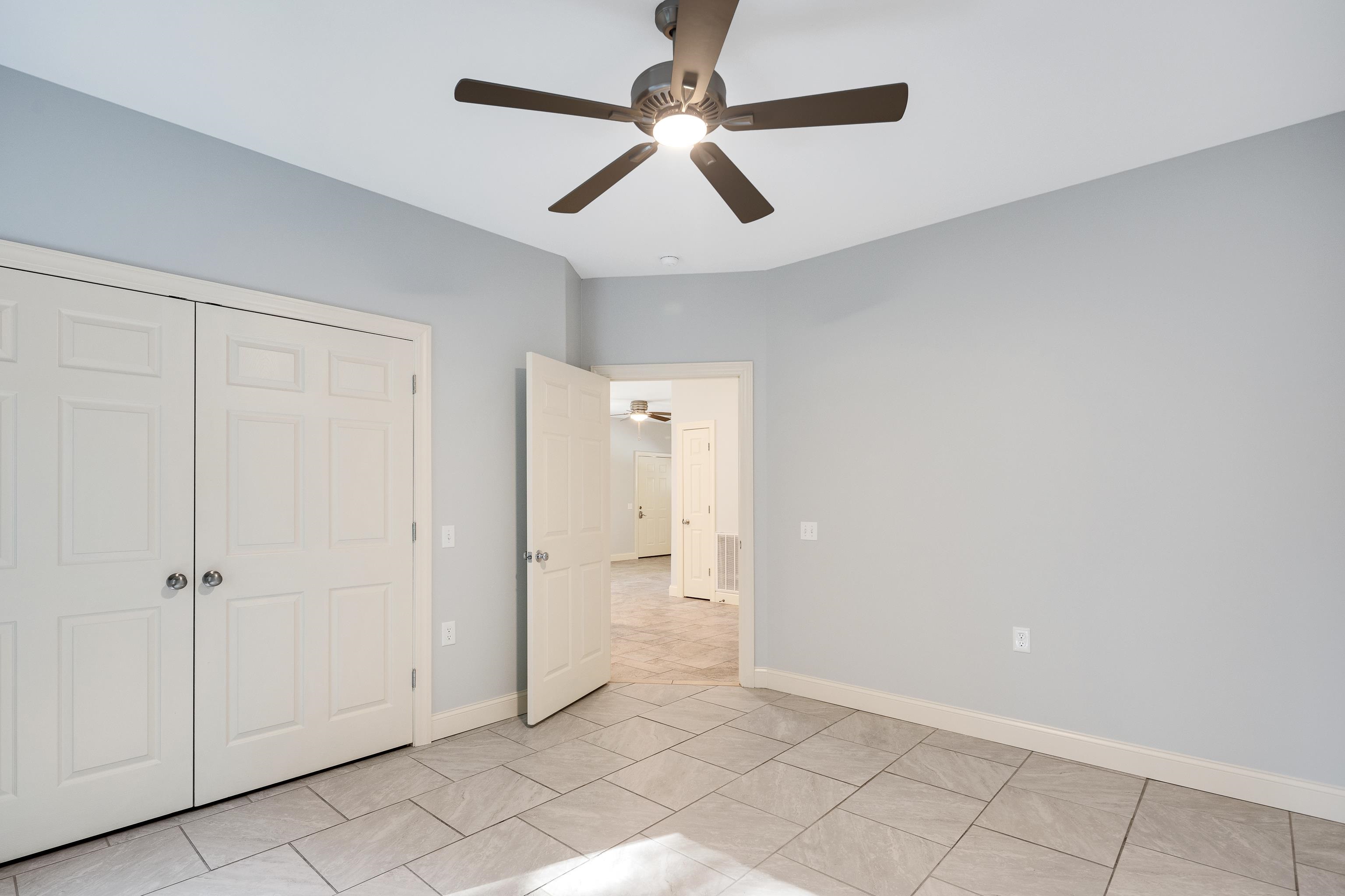2350 Feathers Chapel Dr Property Photo 17