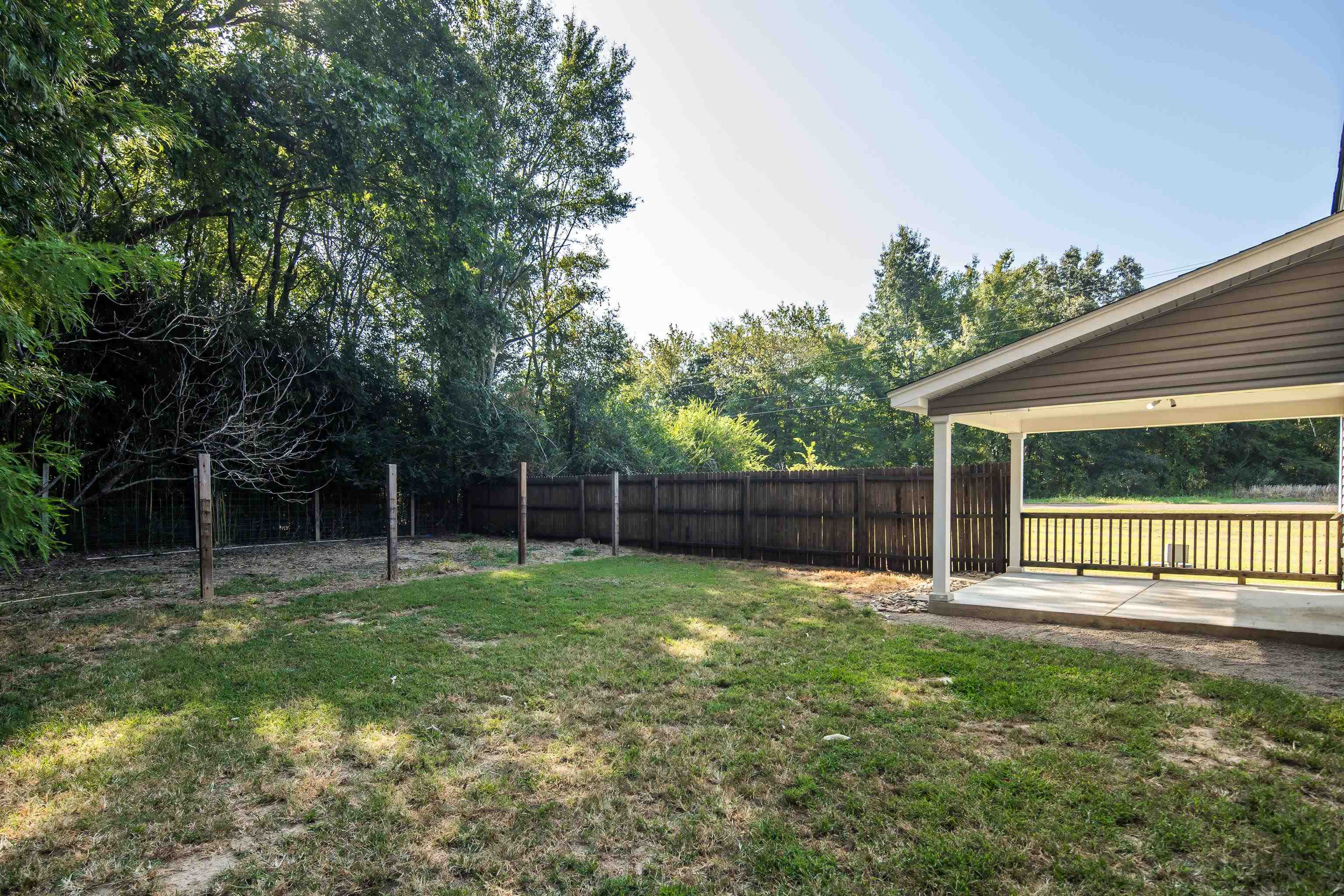2350 Feathers Chapel Dr Property Photo 24