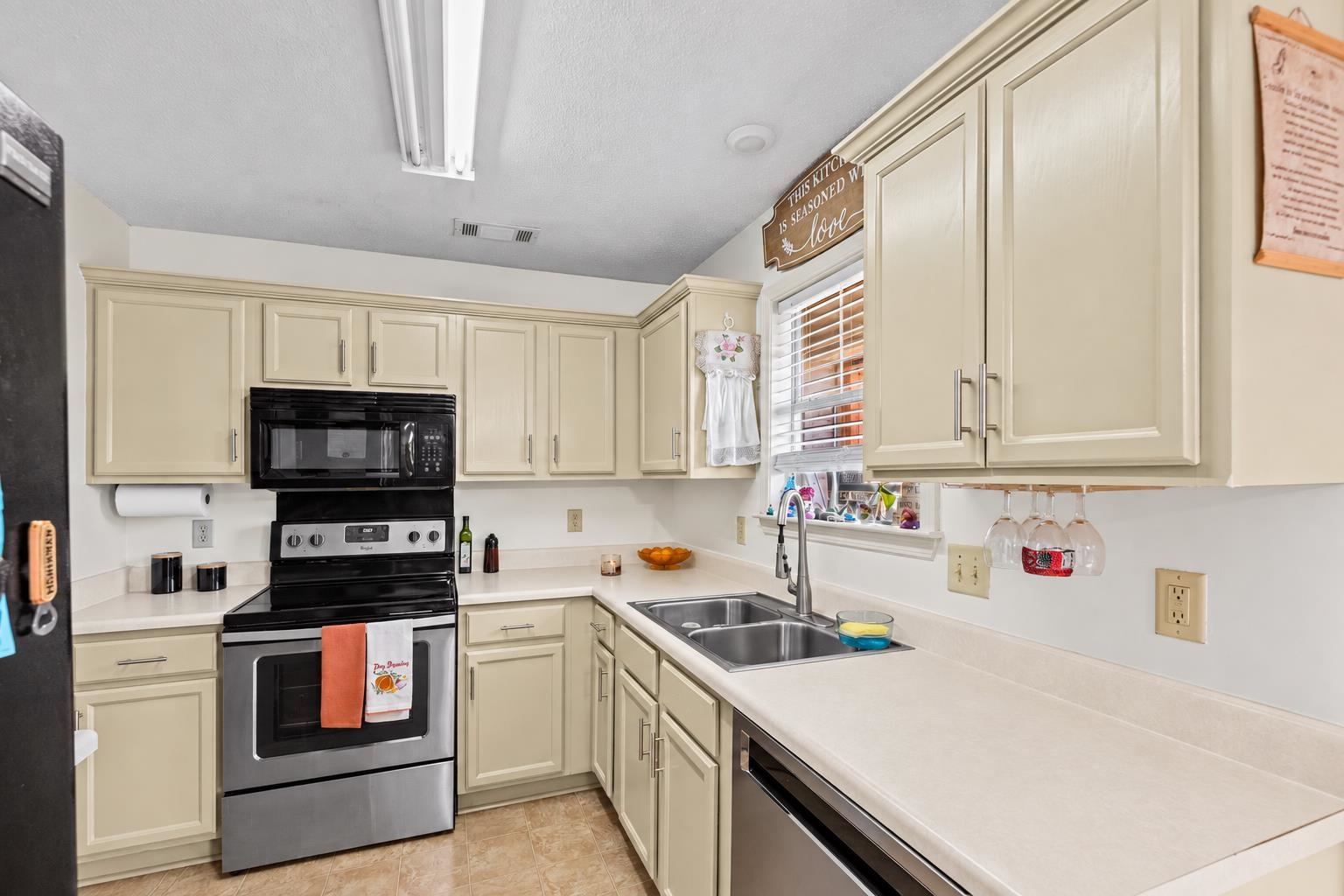 1326 Hazel Crest Ln Property Photo 12