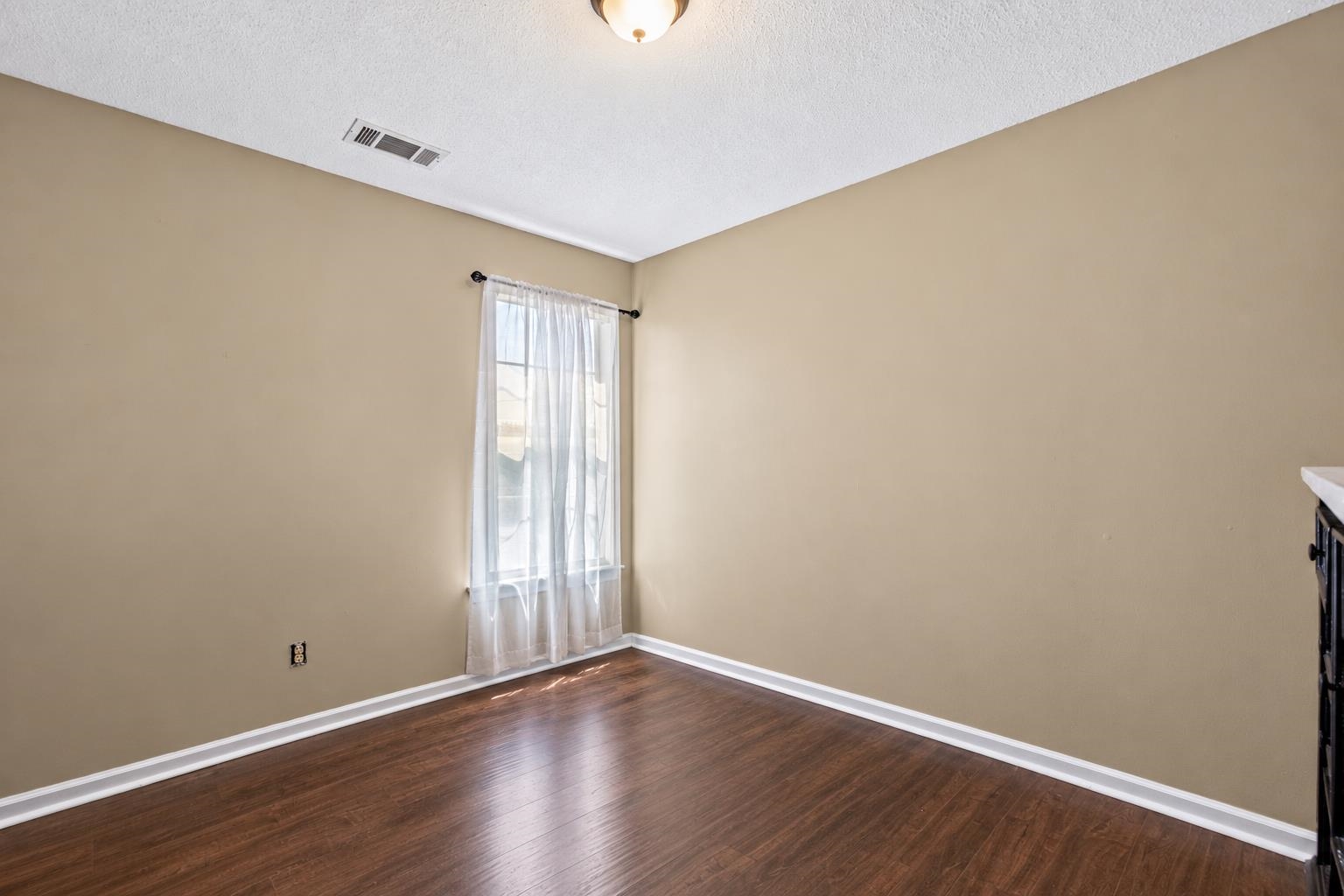 1326 Hazel Crest Ln Property Photo 20