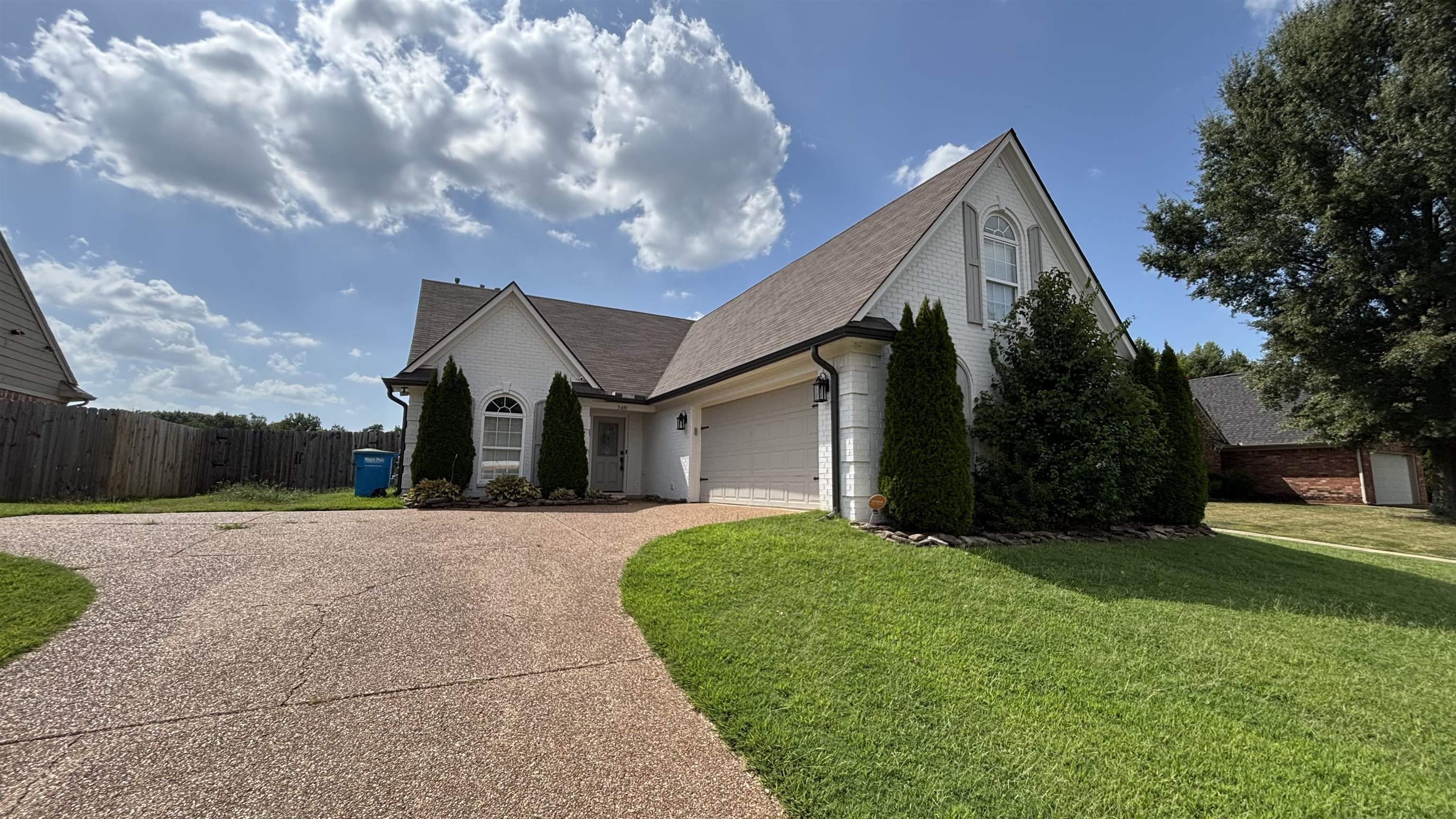 5491 Milton Ridge Dr Property Photo 2
