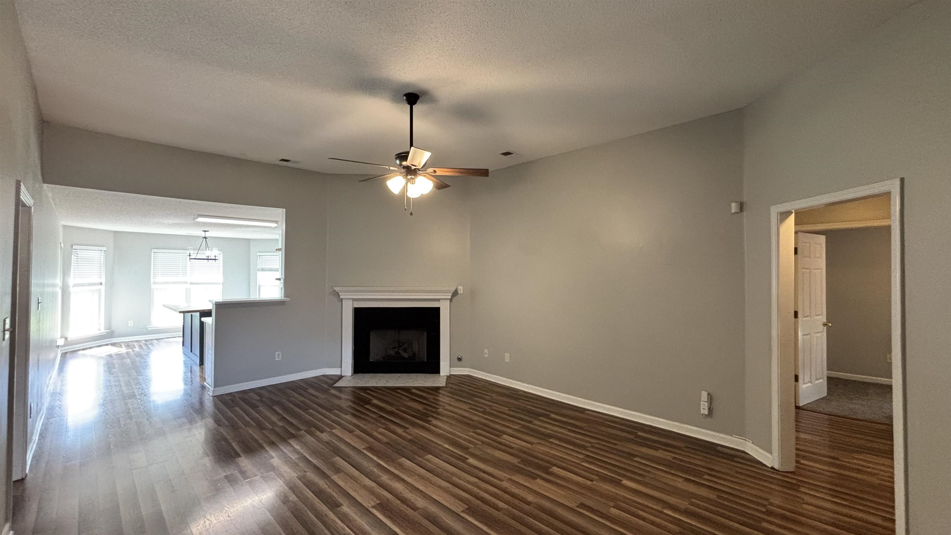 5491 Milton Ridge Dr Property Photo 3