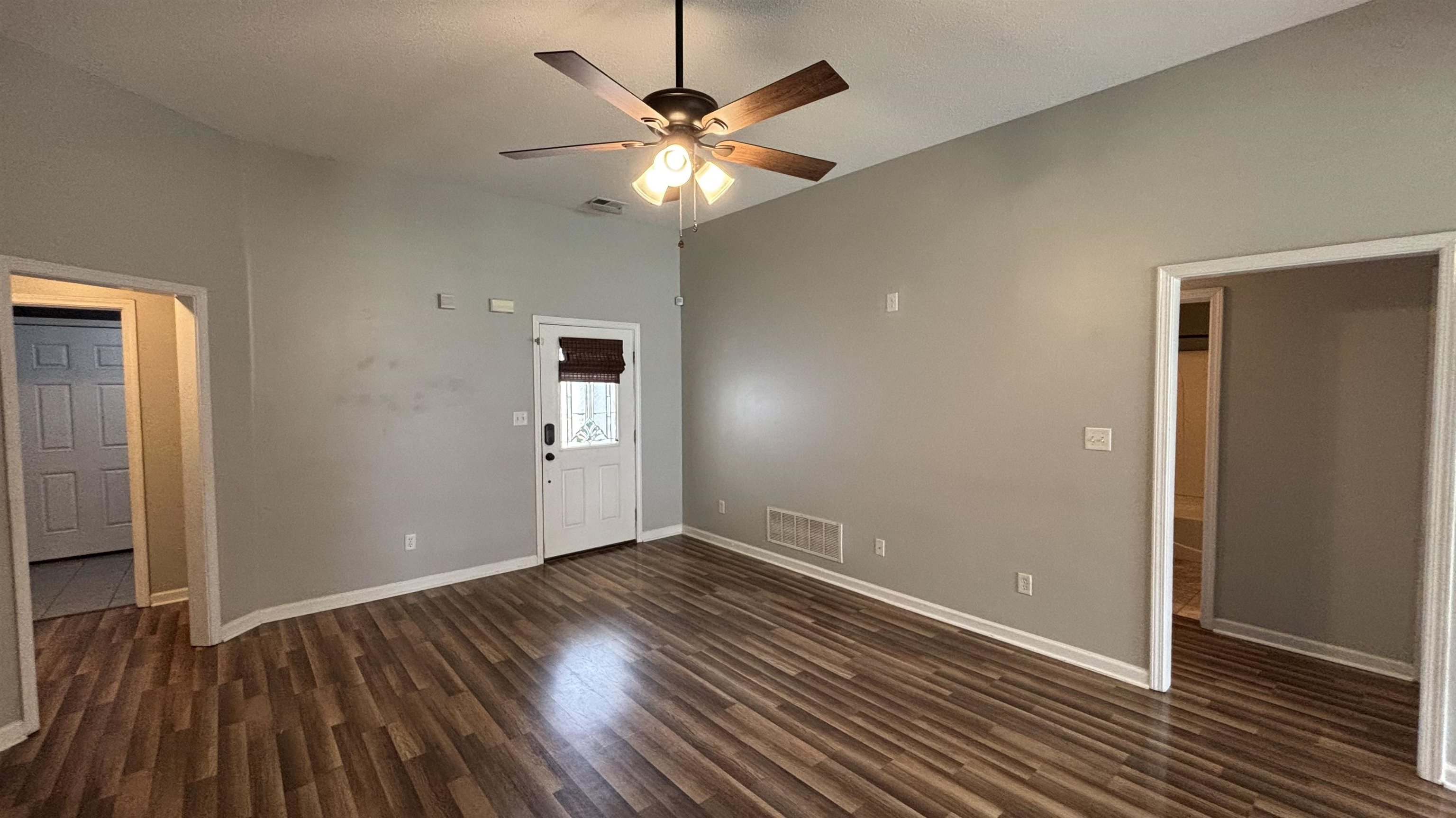 5491 Milton Ridge Dr Property Photo 4