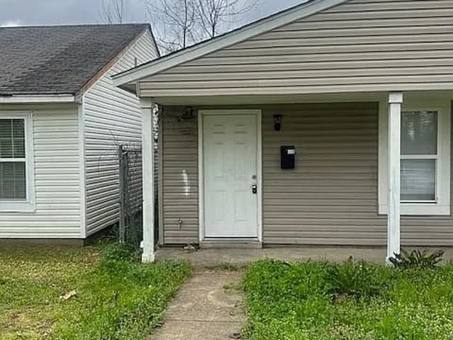 310 Gannts St A Property Photo 4