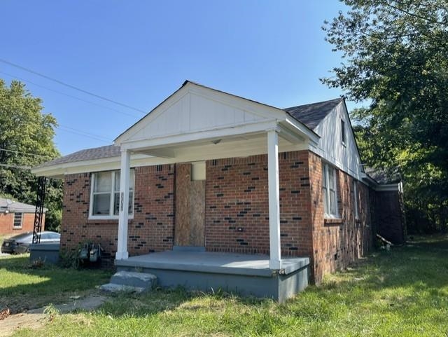 802 Cella St Property Photo 3