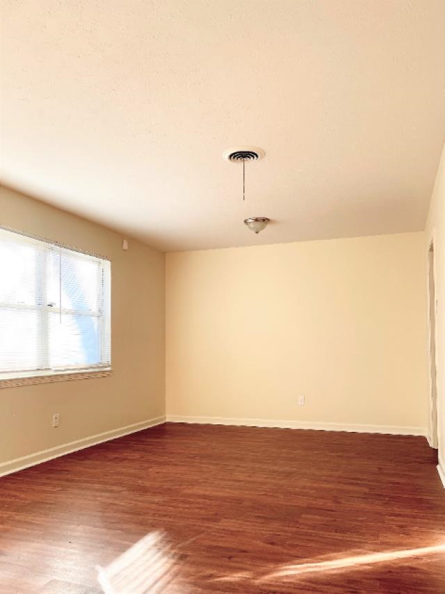 2993 Phyllis Ln Property Photo 3