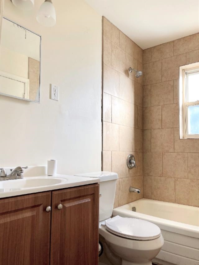 2993 Phyllis Ln Property Photo 17
