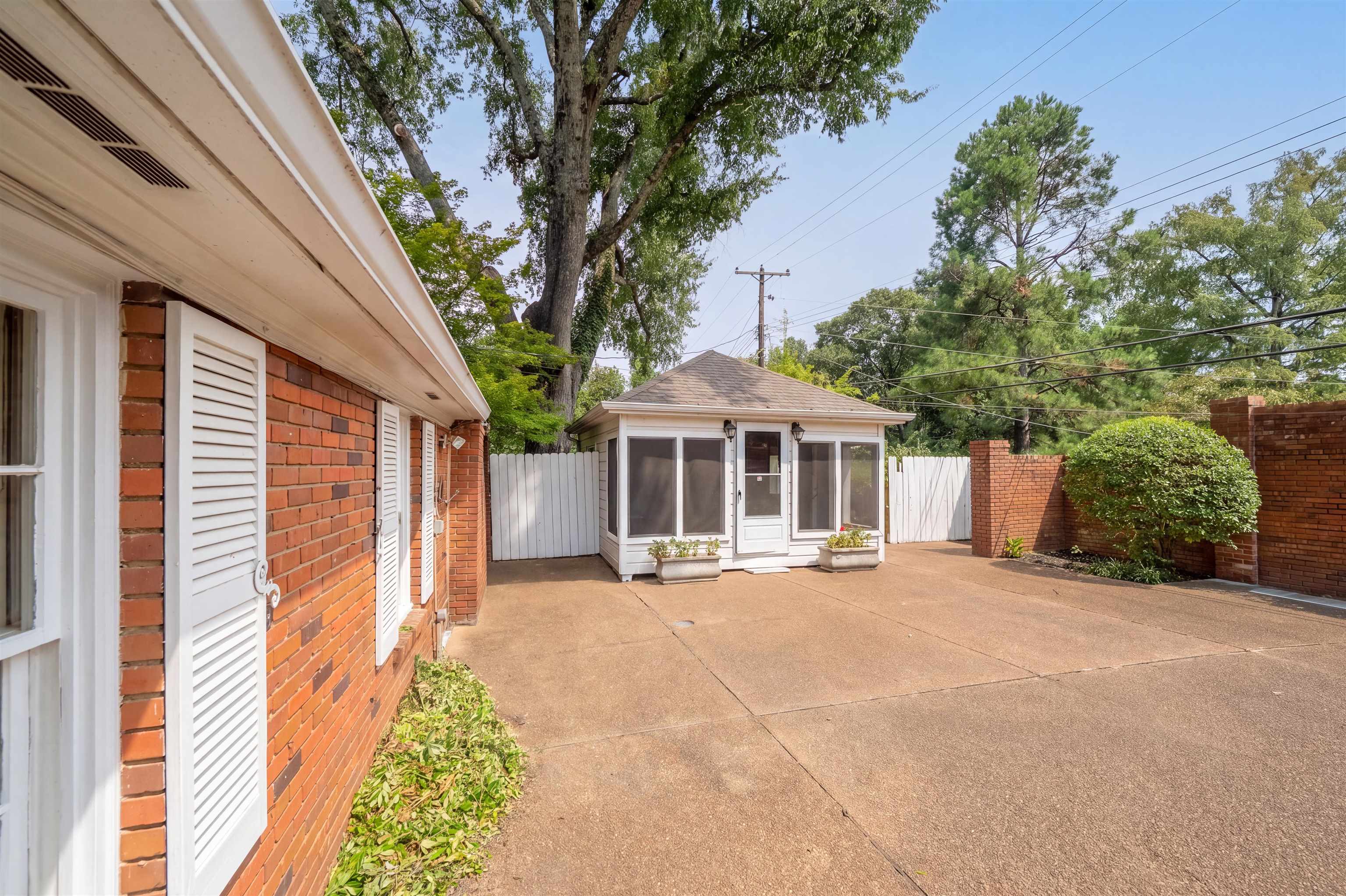 42 Wood Grove Dr Property Photo 34