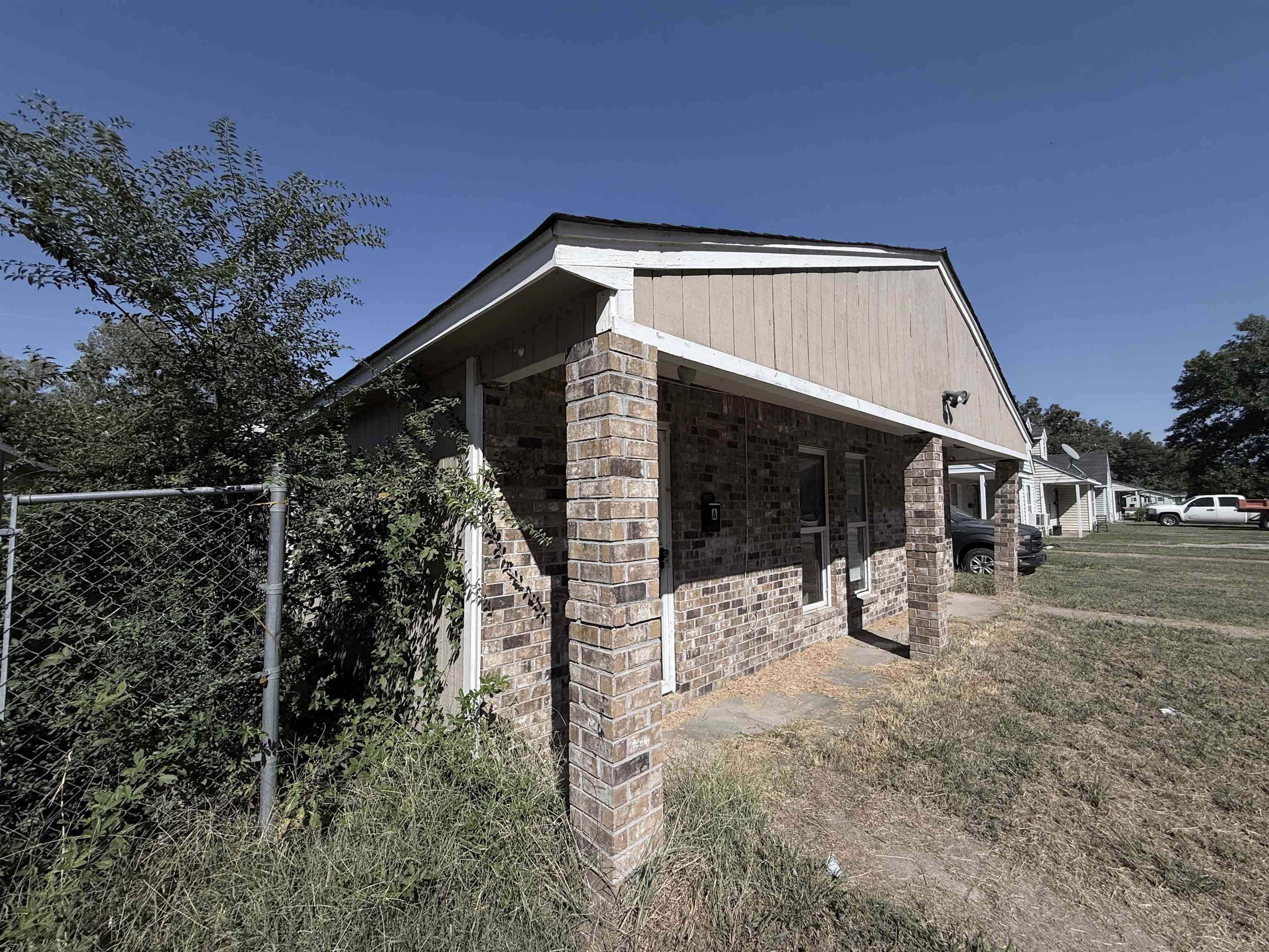 308 Gannt St A Property Photo 3
