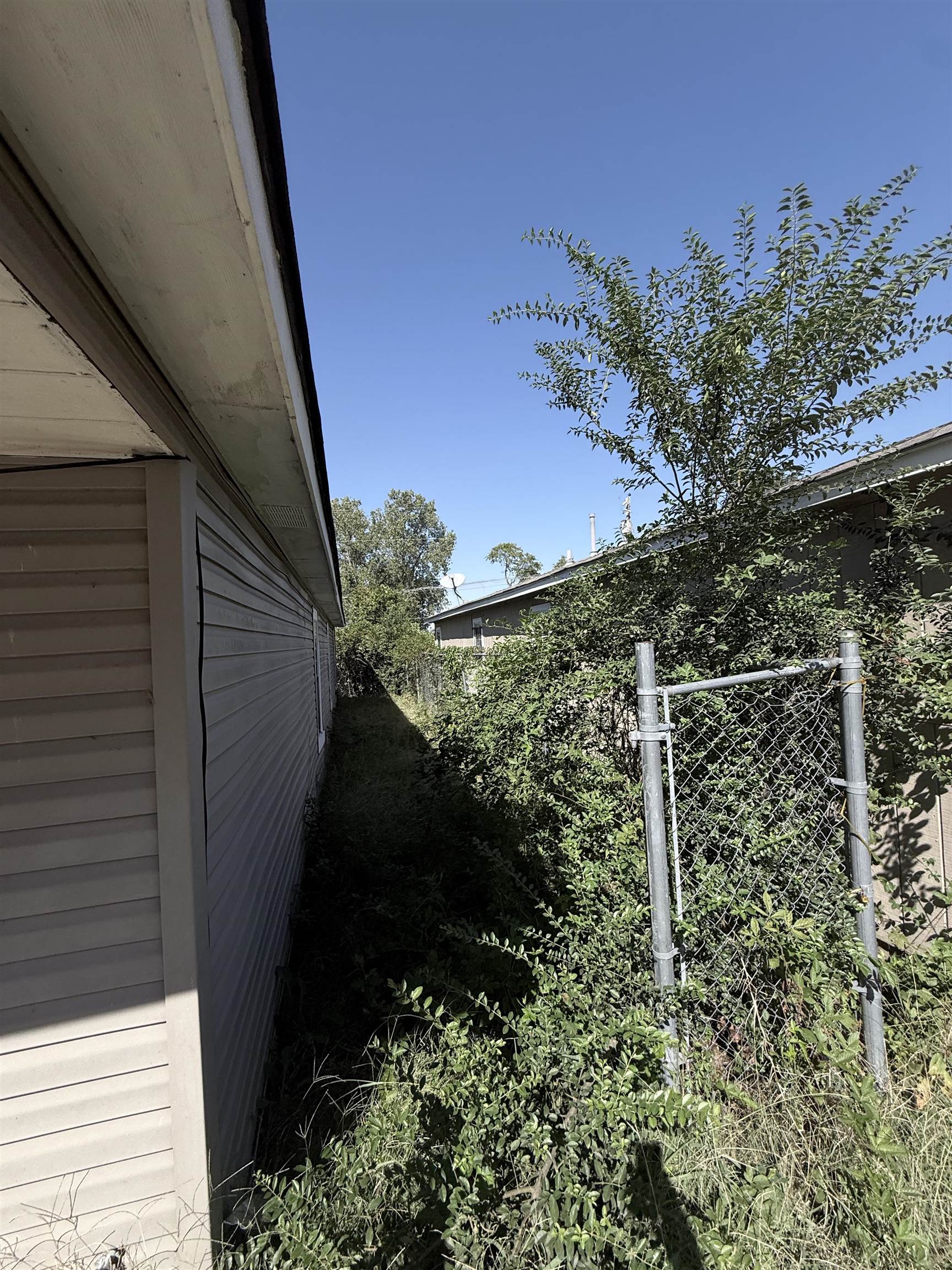 308 Gannt St A Property Photo 19