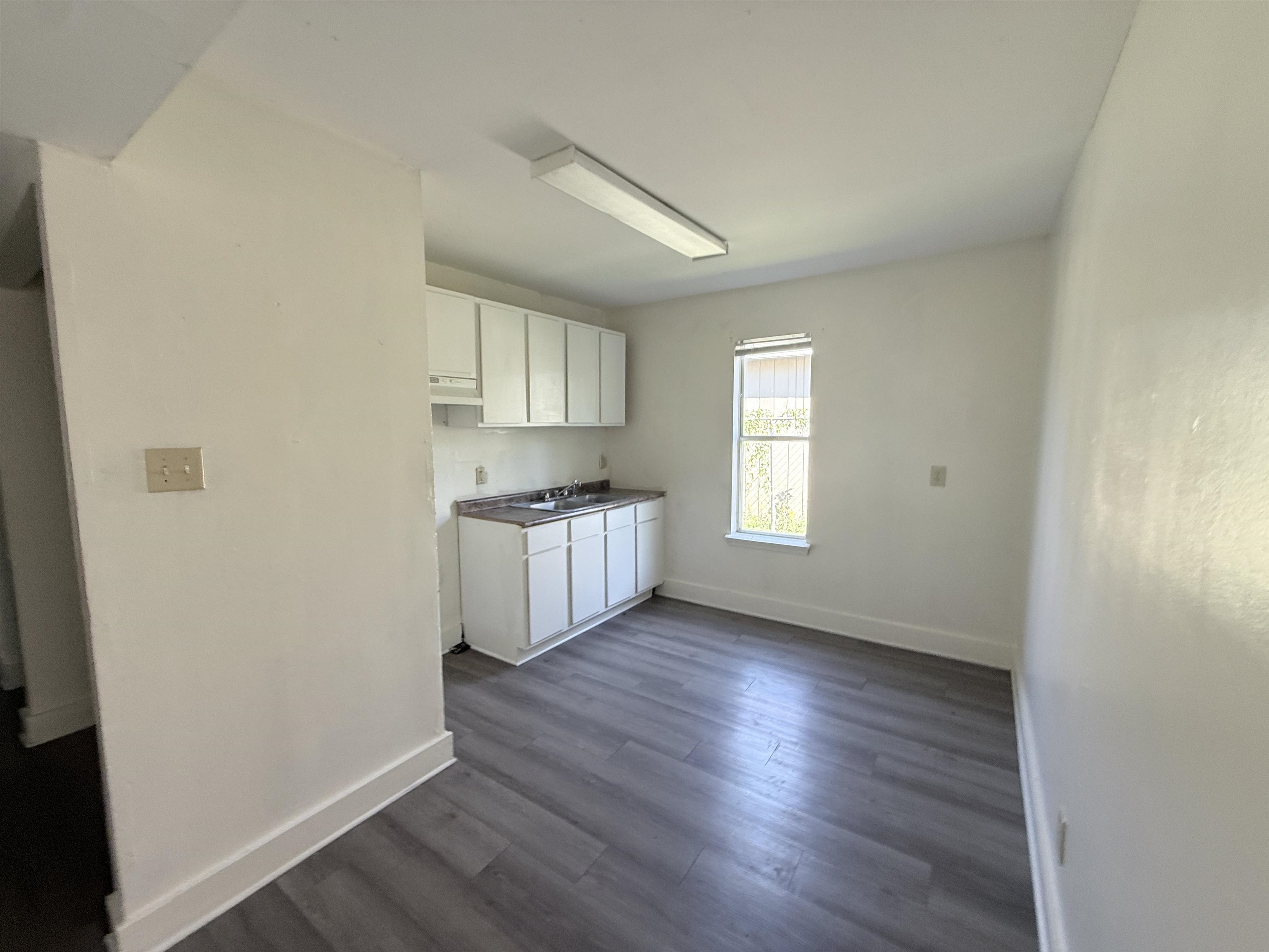 308 Gannt St A Property Photo 24
