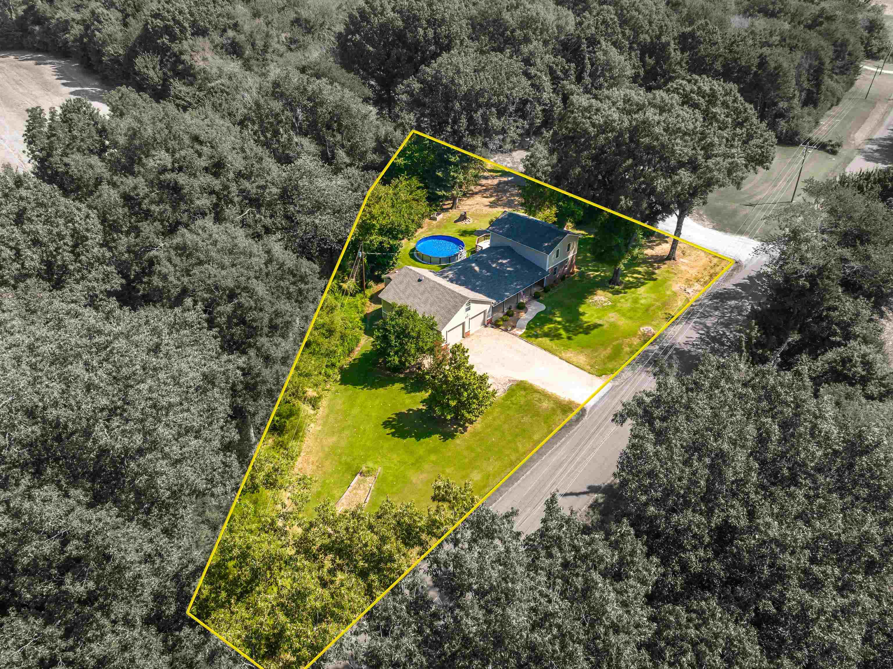 2360 Feathers Chapel Dr Property Photo 1