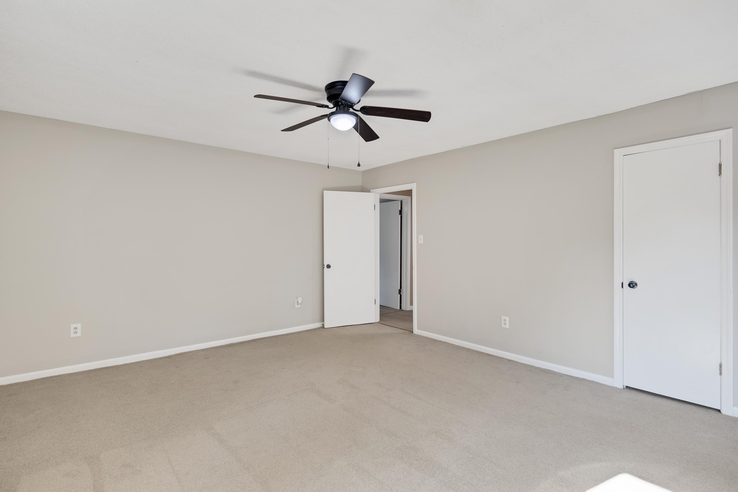2360 Feathers Chapel Dr Property Photo 28