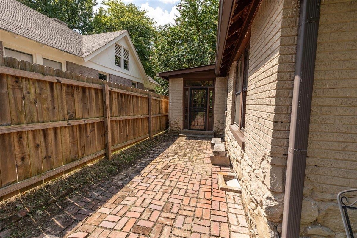 346 S Reese St Property Photo 22