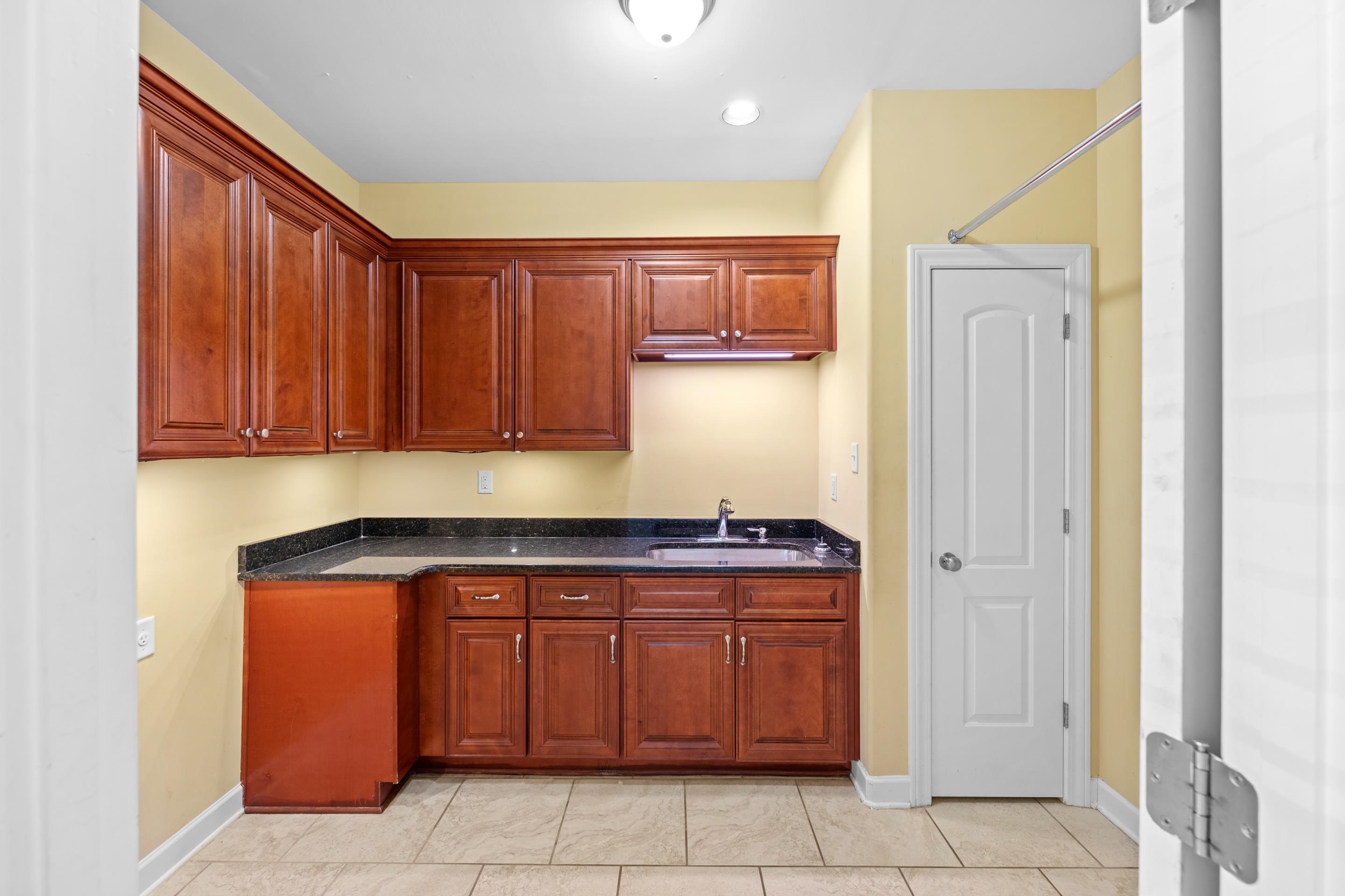 9270 S Romano Way Property Photo 15