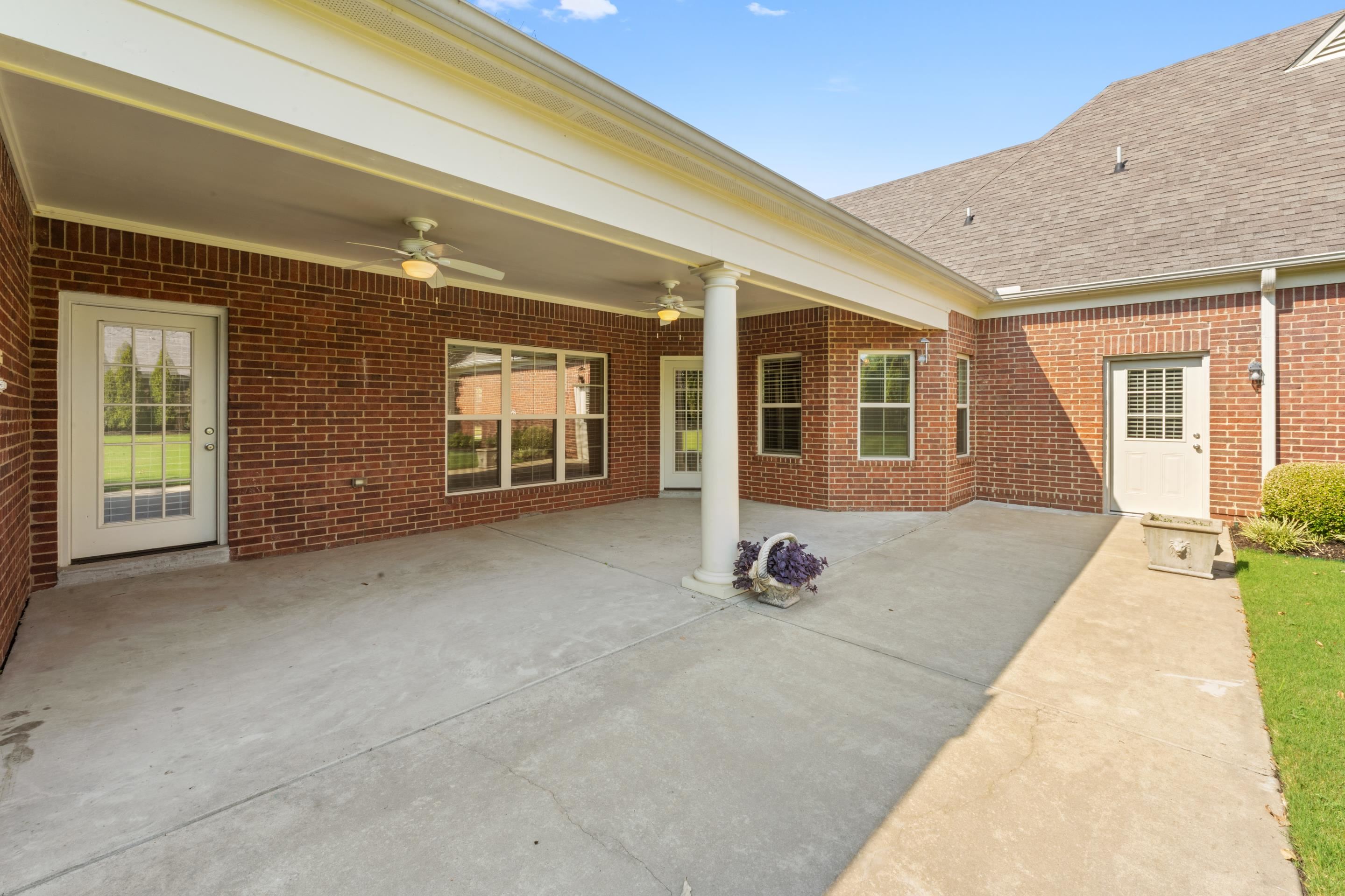 9270 S Romano Way Property Photo 34