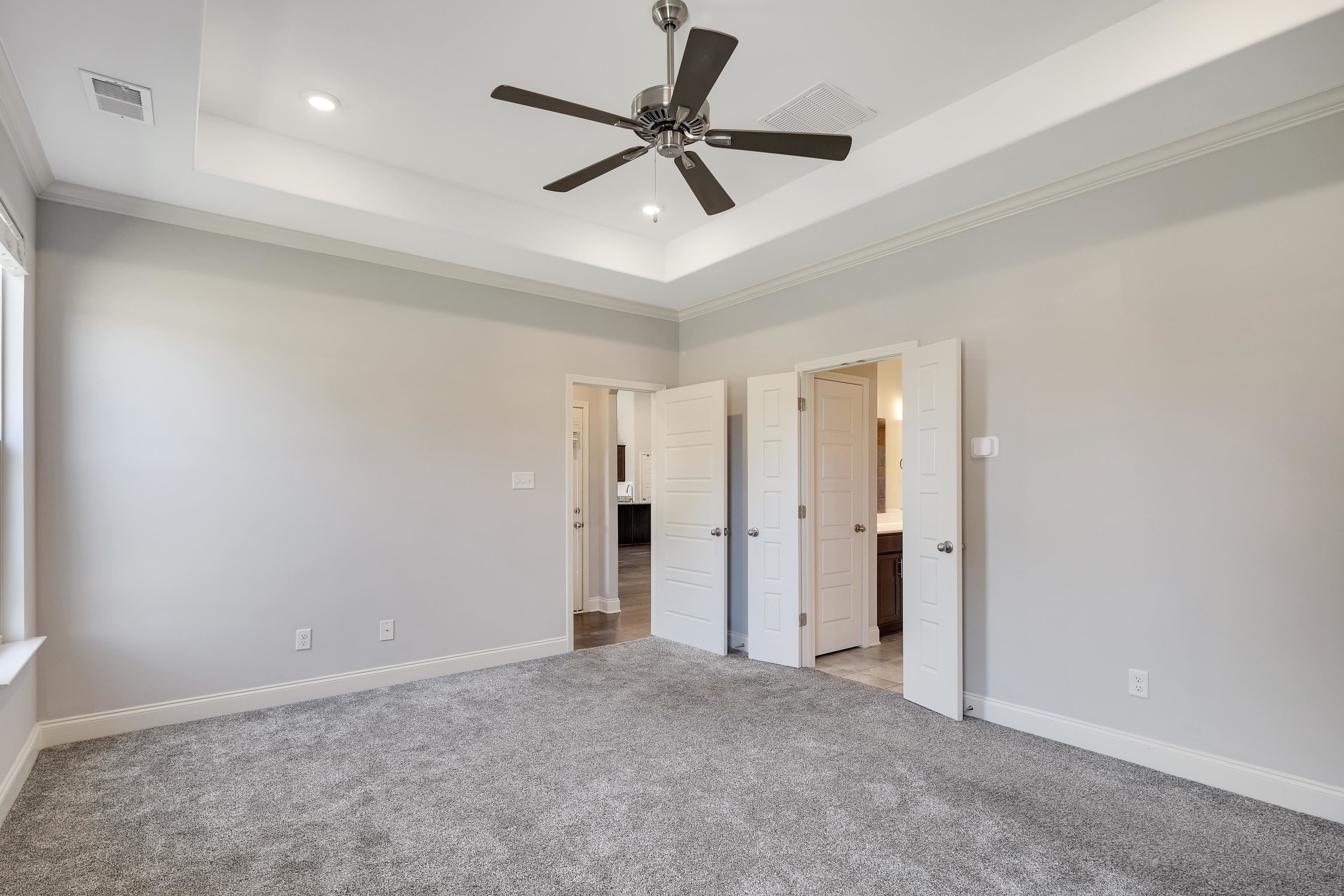8472 Butterfly View Ln Property Photo 16