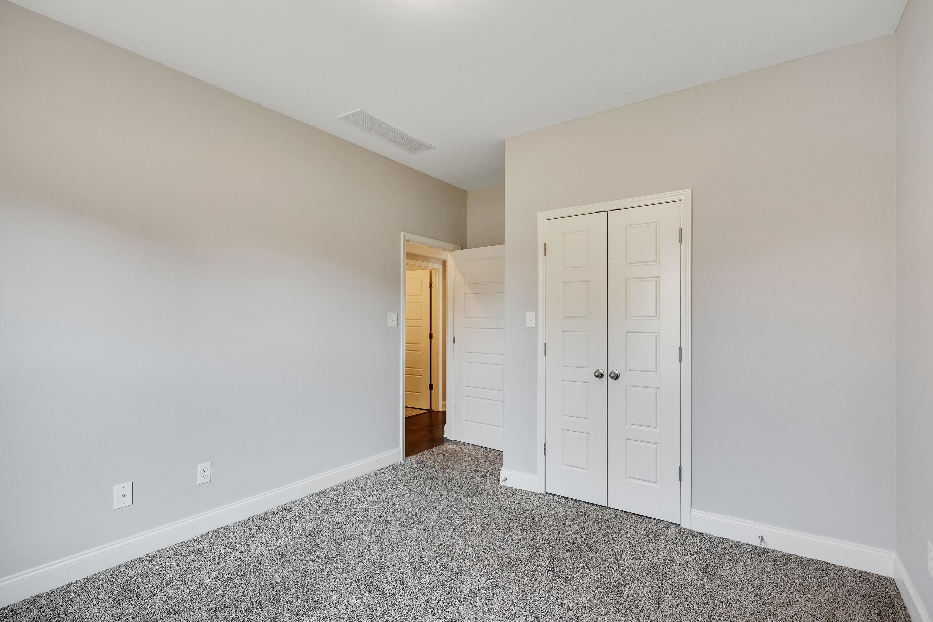 8472 Butterfly View Ln Property Photo 23