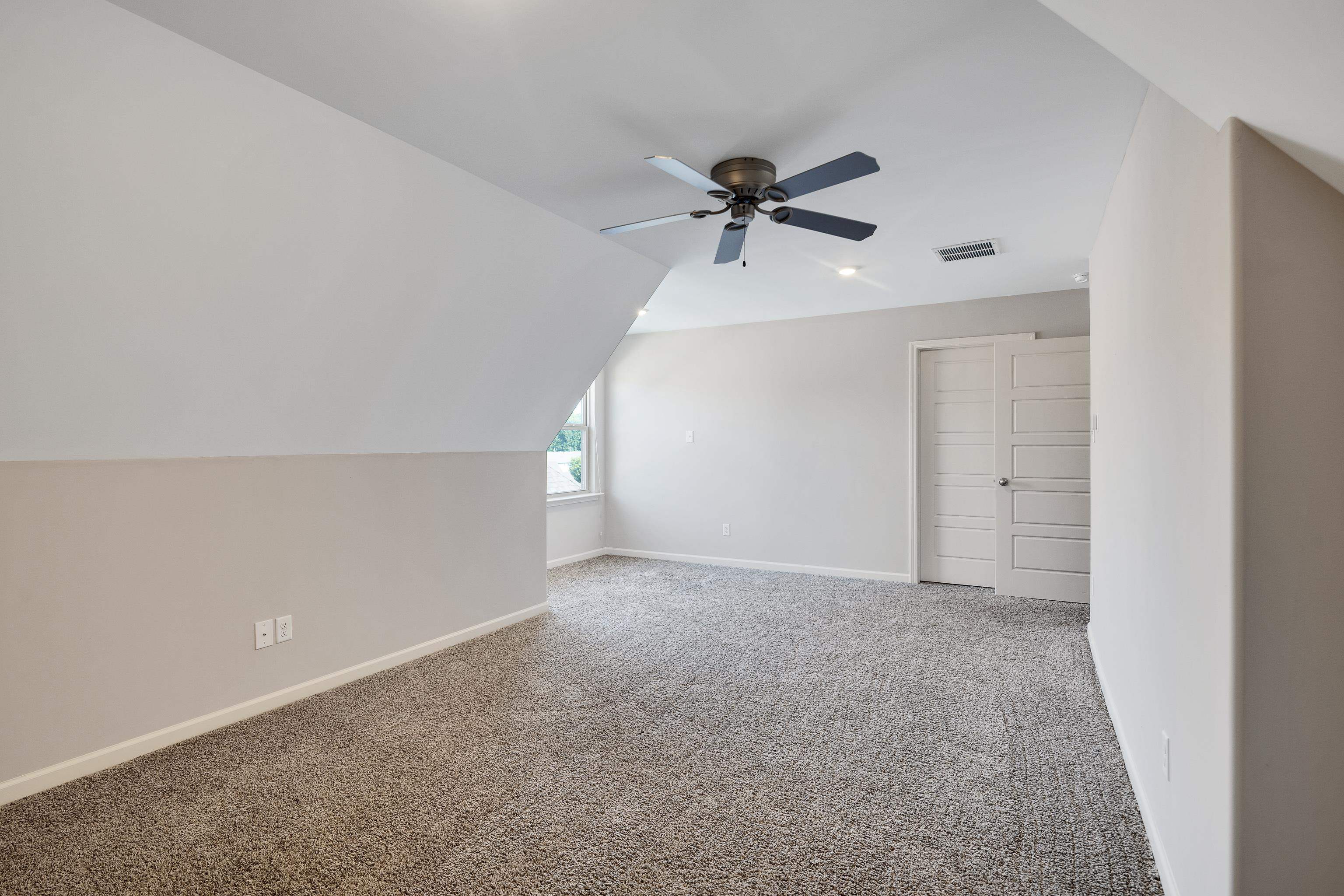 8472 Butterfly View Ln Property Photo 32