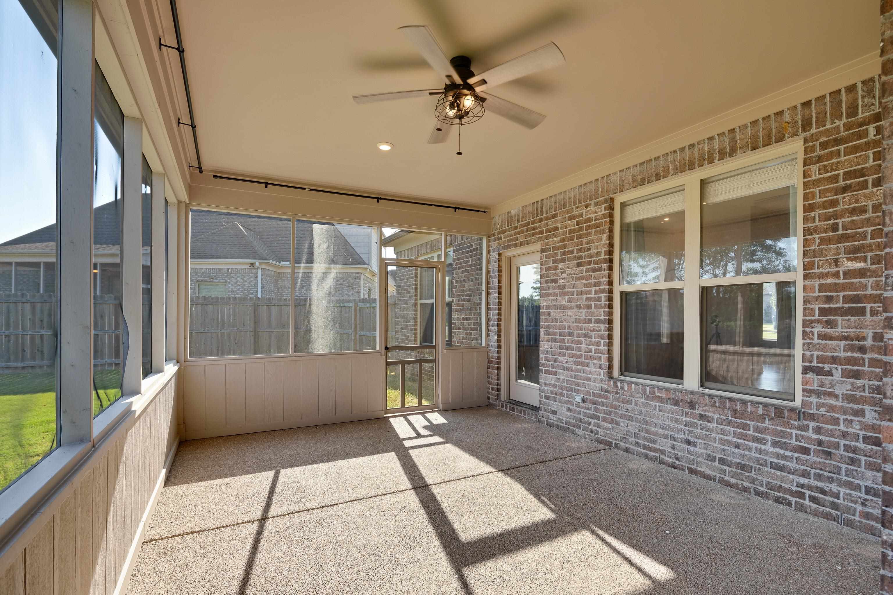 8472 Butterfly View Ln Property Photo 34