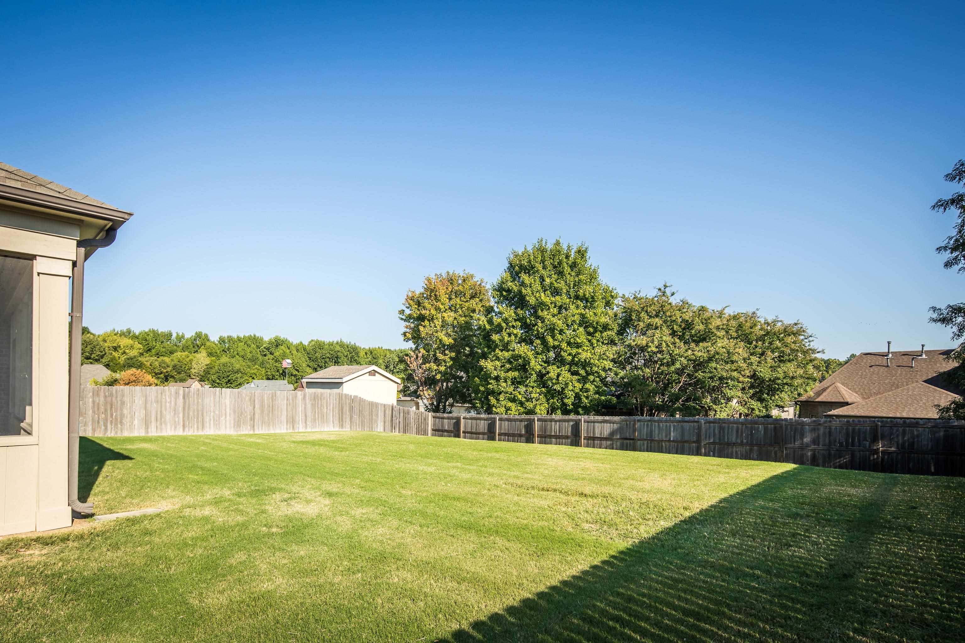 8472 Butterfly View Ln Property Photo 35