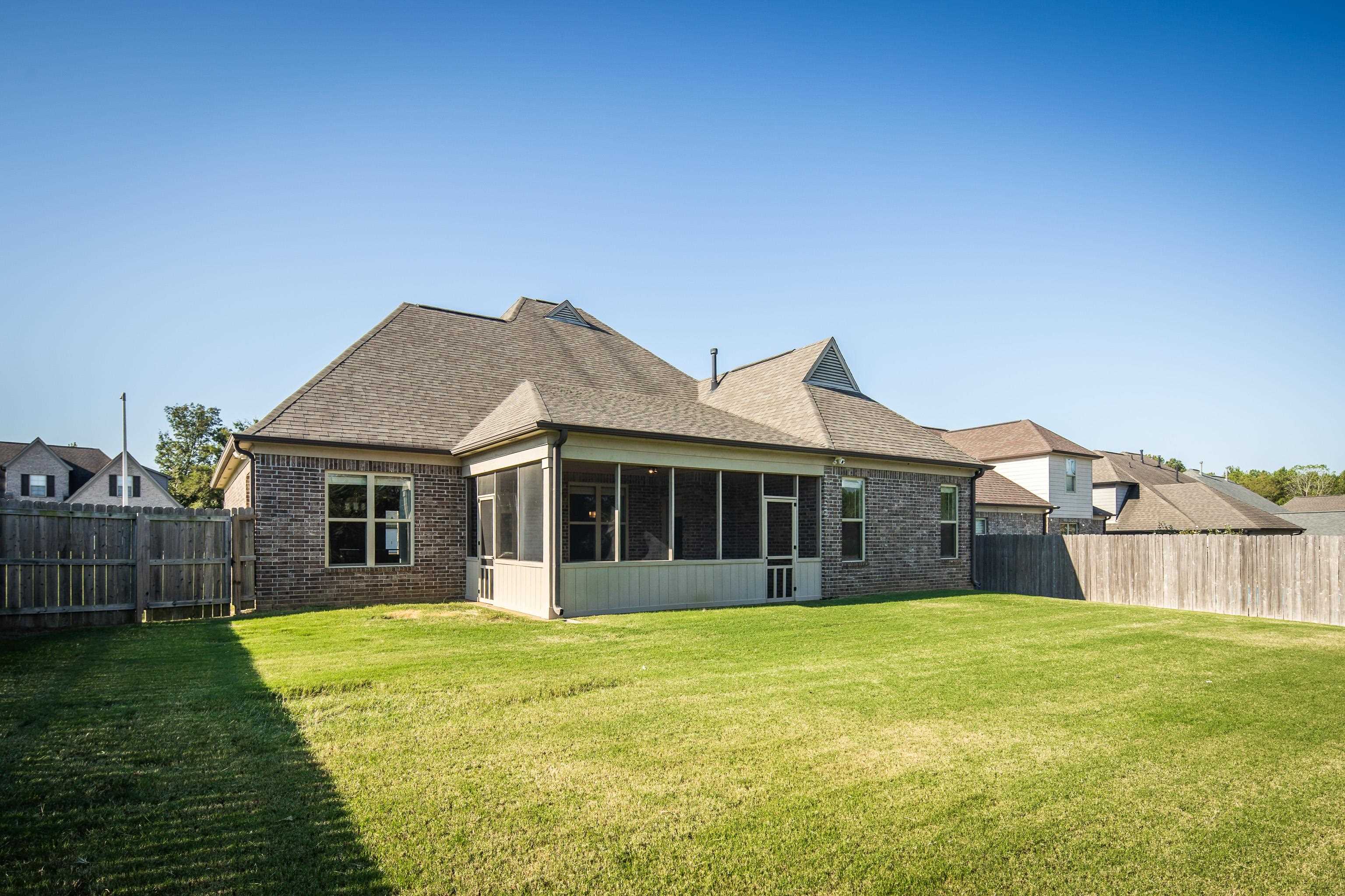 8472 Butterfly View Ln Property Photo 36
