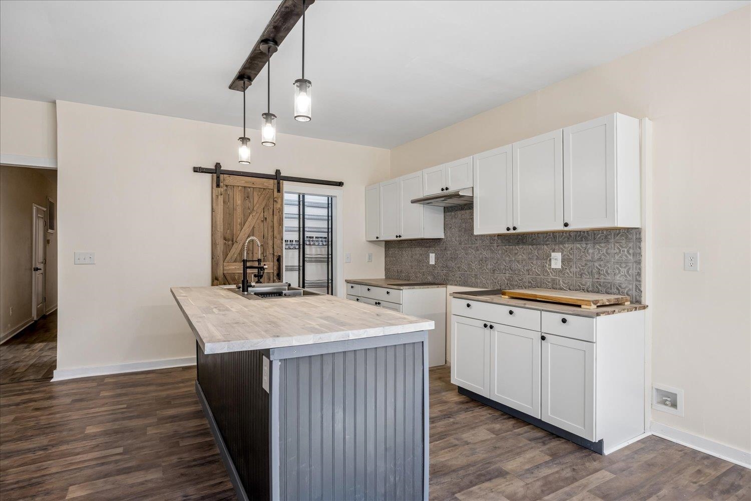 245 Ecology Loop Property Photo 11