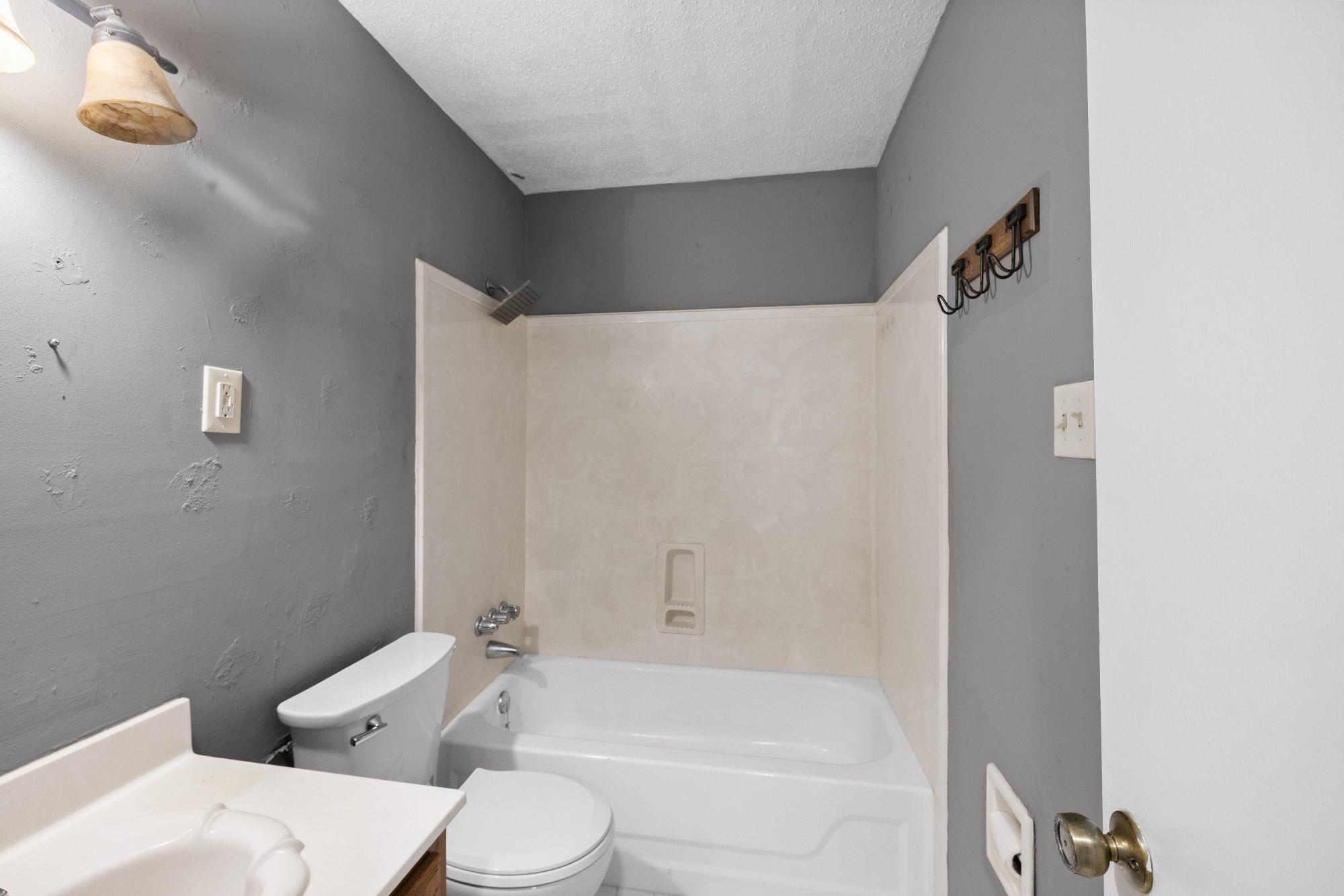 3983a Grahamdale Cir 3983a Property Photo 8