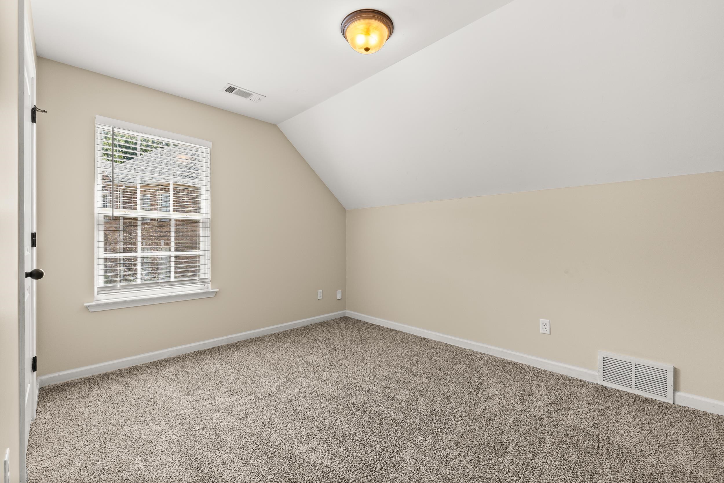 1061 Brancott Cv Property Photo 15