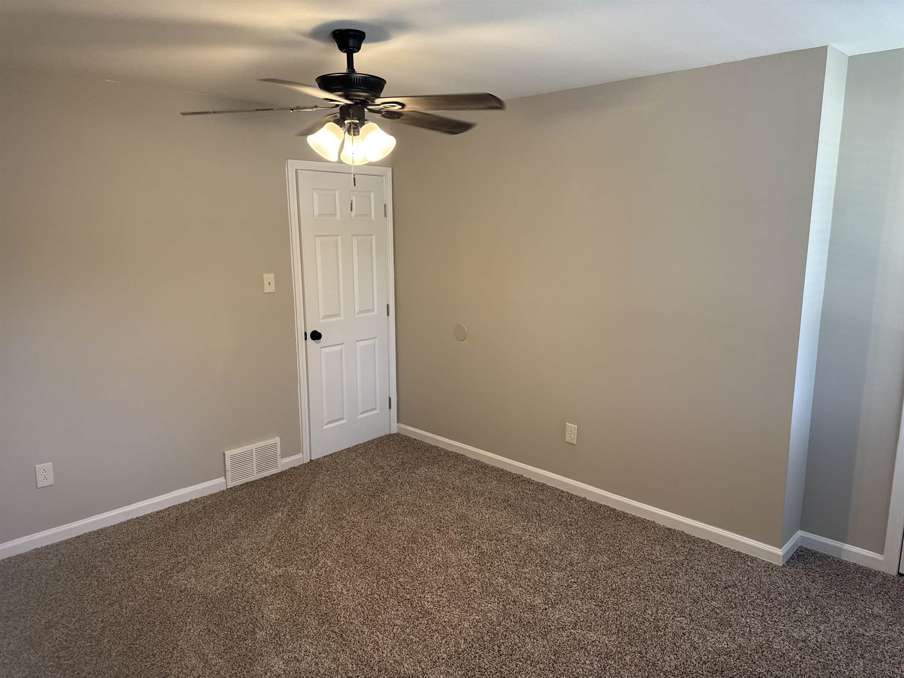 339 Oakleigh Dr Property Photo 18
