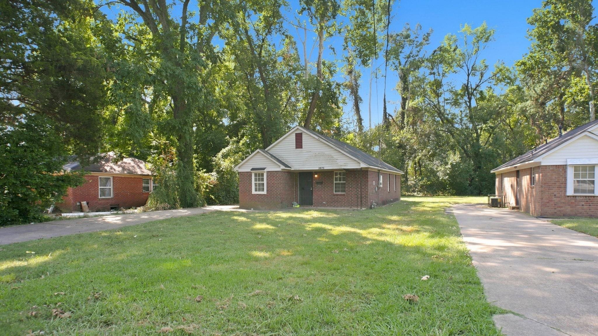 3875 Fizer Ave Property Photo 3
