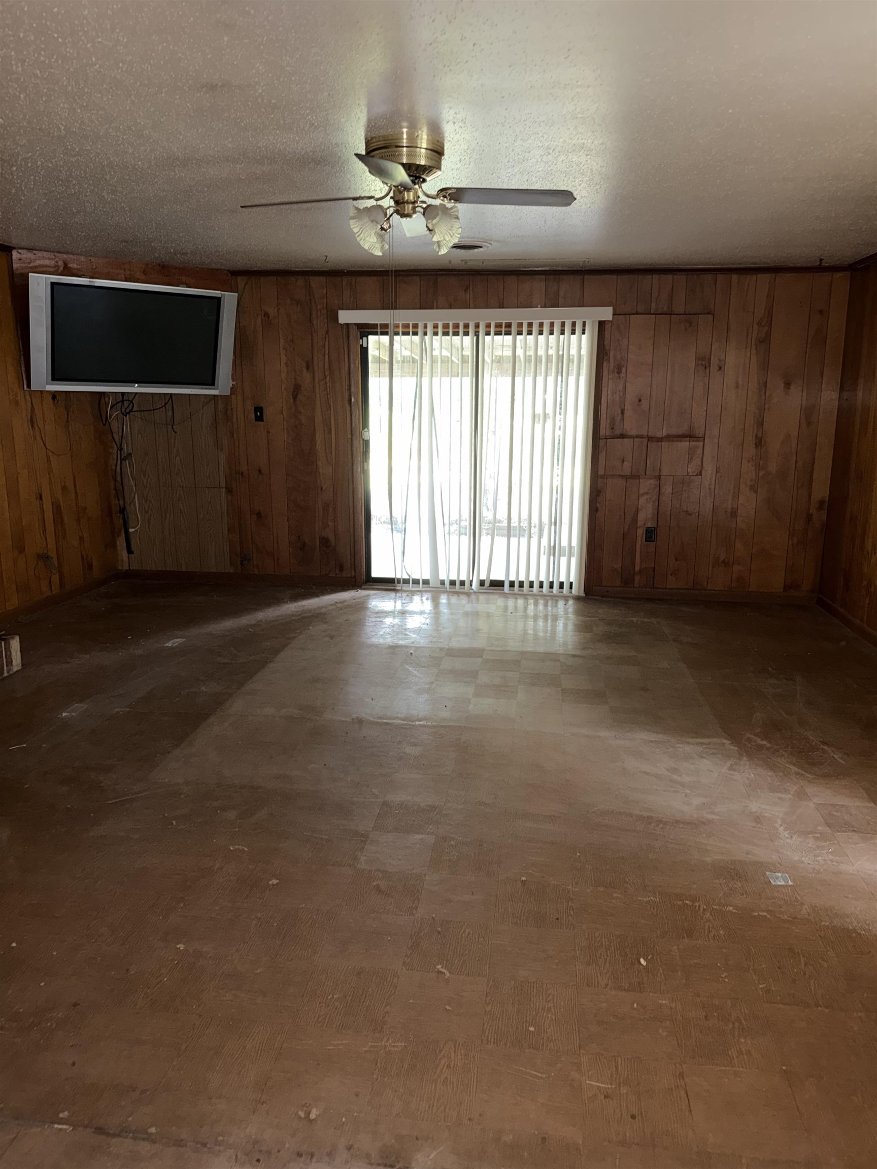 7763 Sherman Rd Property Photo 2