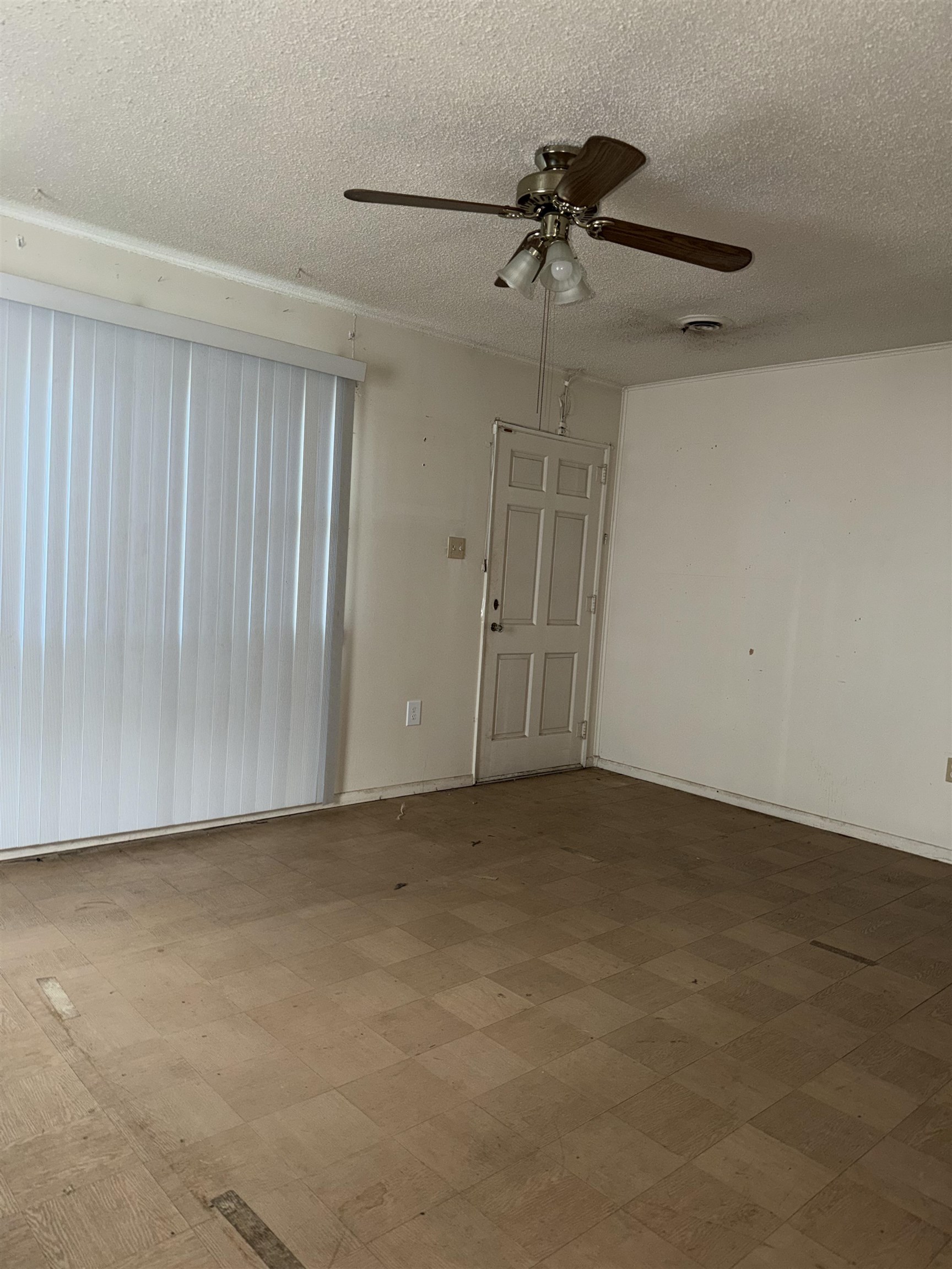 7763 Sherman Rd Property Photo 4