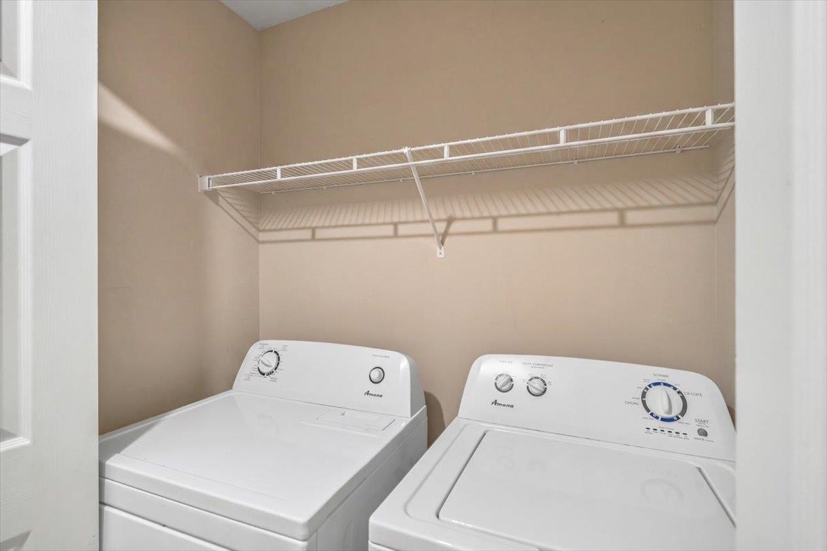 1691 Dexter Ln Property Photo 22