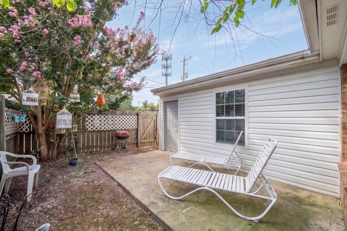 1691 Dexter Ln Property Photo 29
