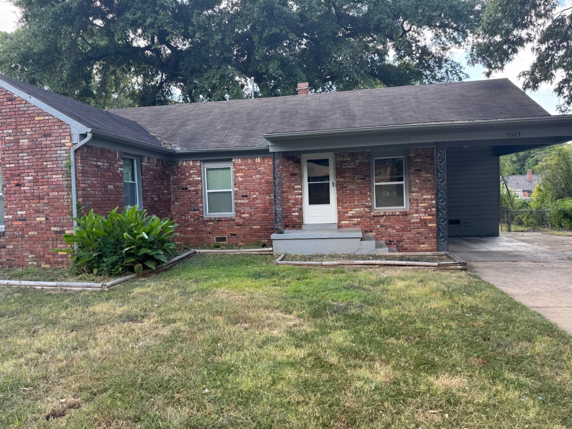 5025 Lochinvar Rd Property Photo 1