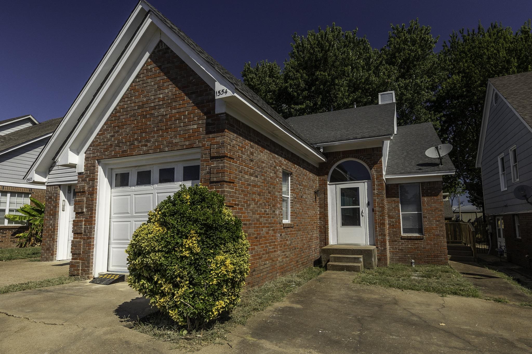 1554 Joy Blvd Property Photo 1