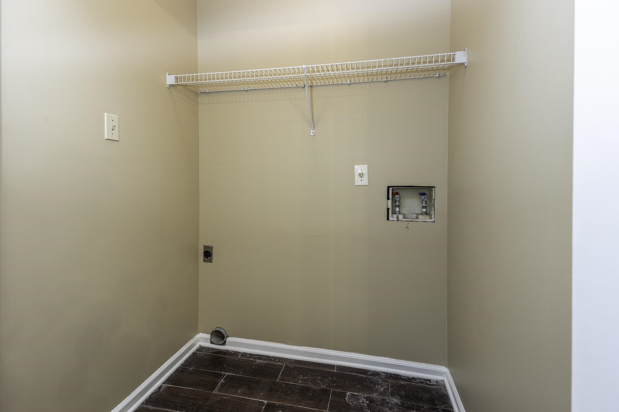 1554 Joy Blvd Property Photo 10