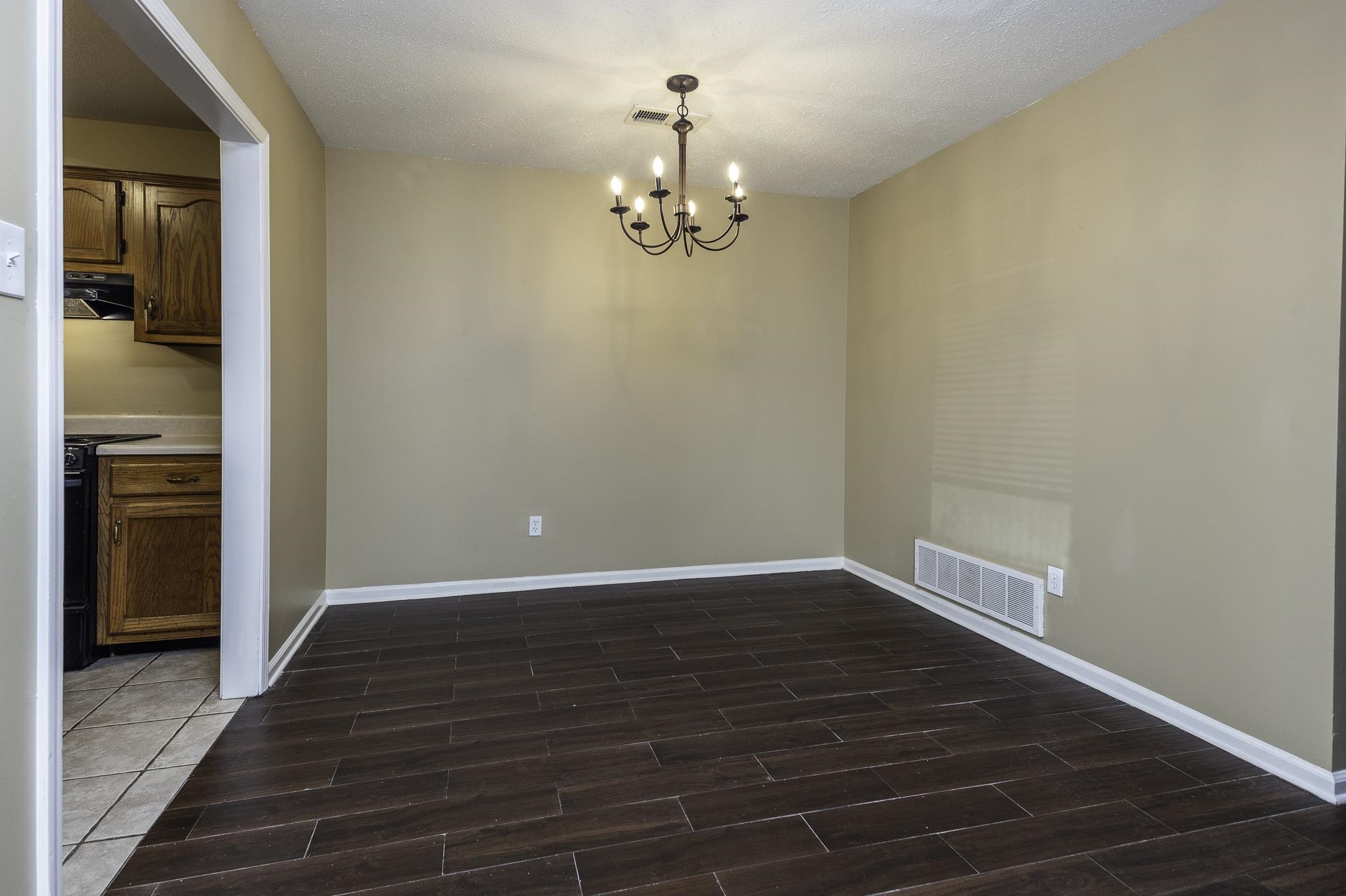 1554 Joy Blvd Property Photo 13