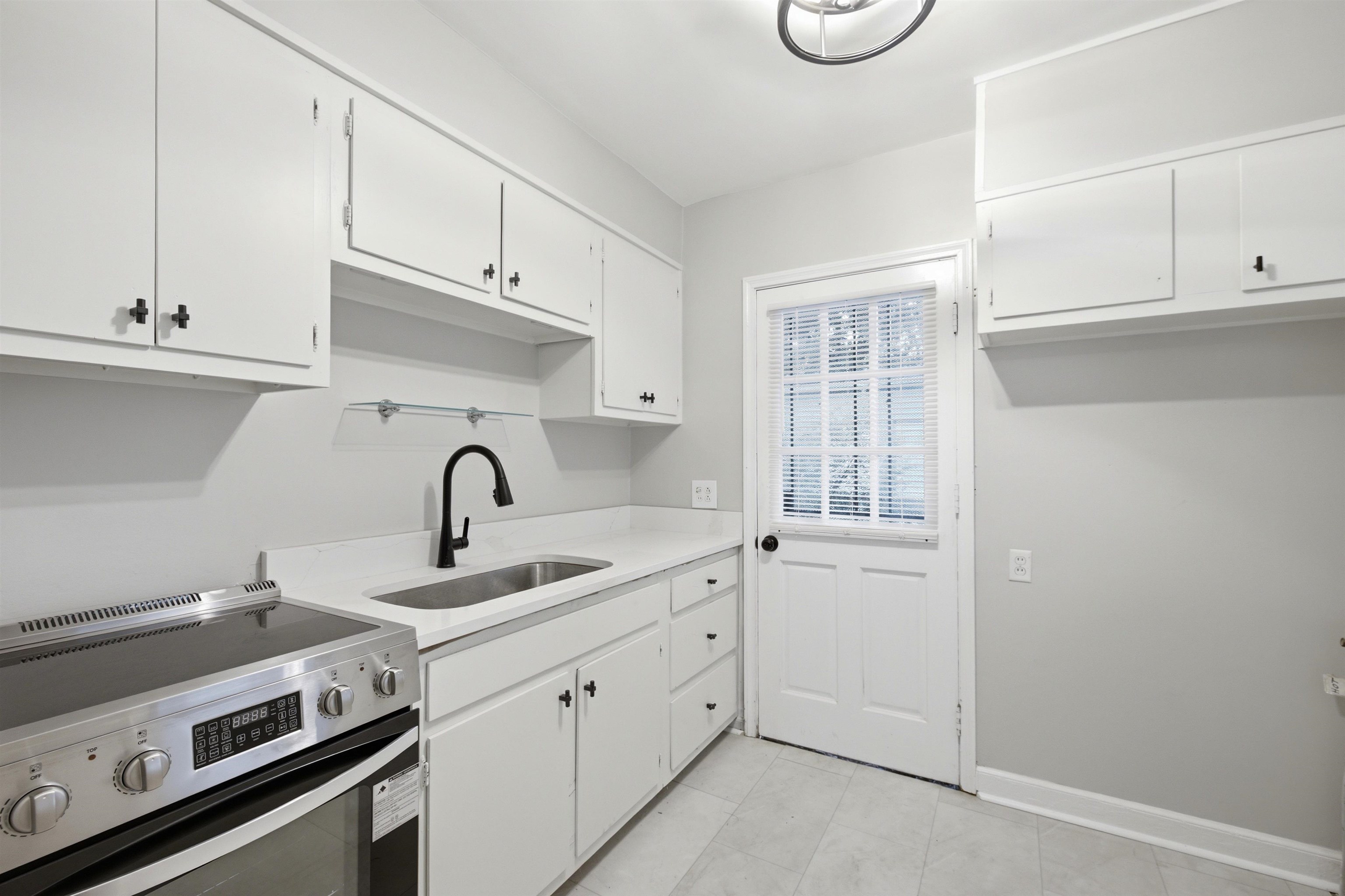 3551 Mayflower Ave Property Photo 12