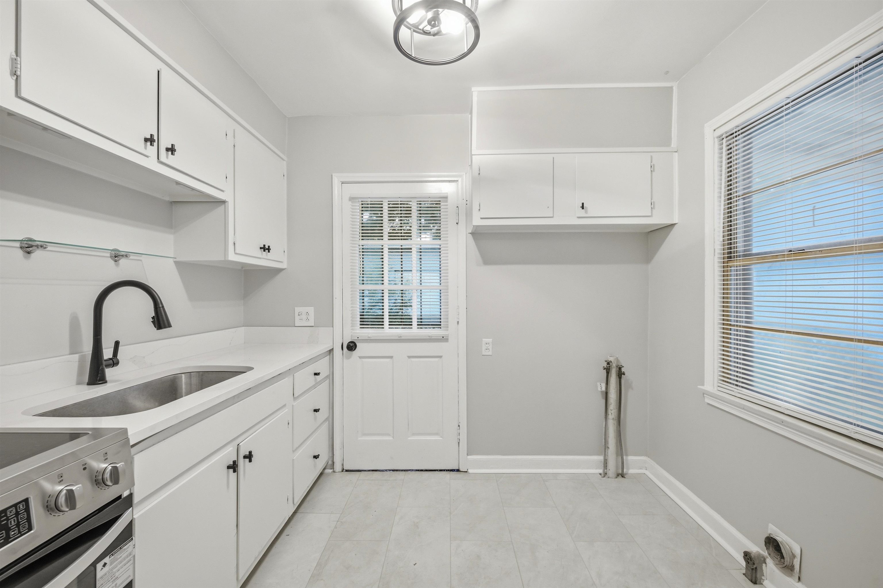 3551 Mayflower Ave Property Photo 14