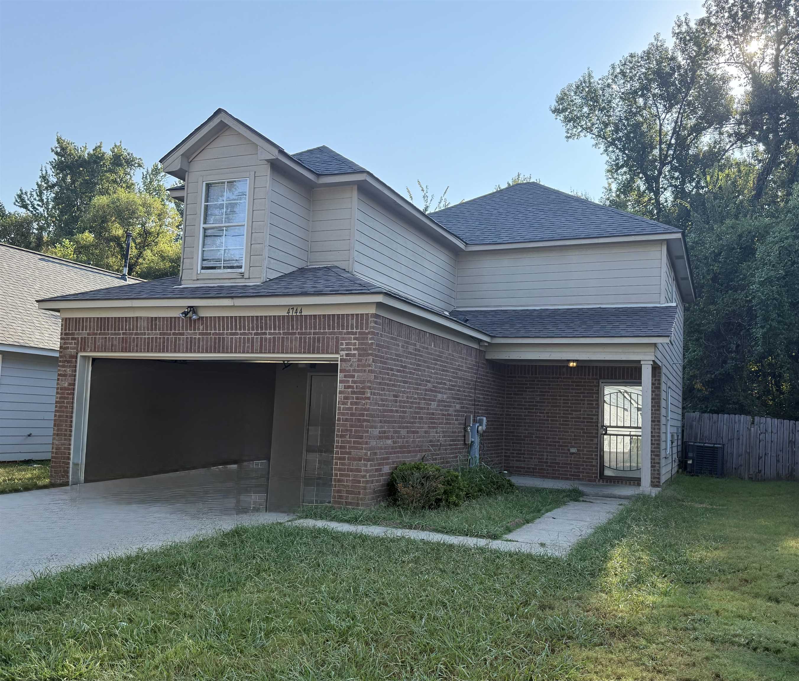 4744 Waterfront Oak Dr Property Photo 1