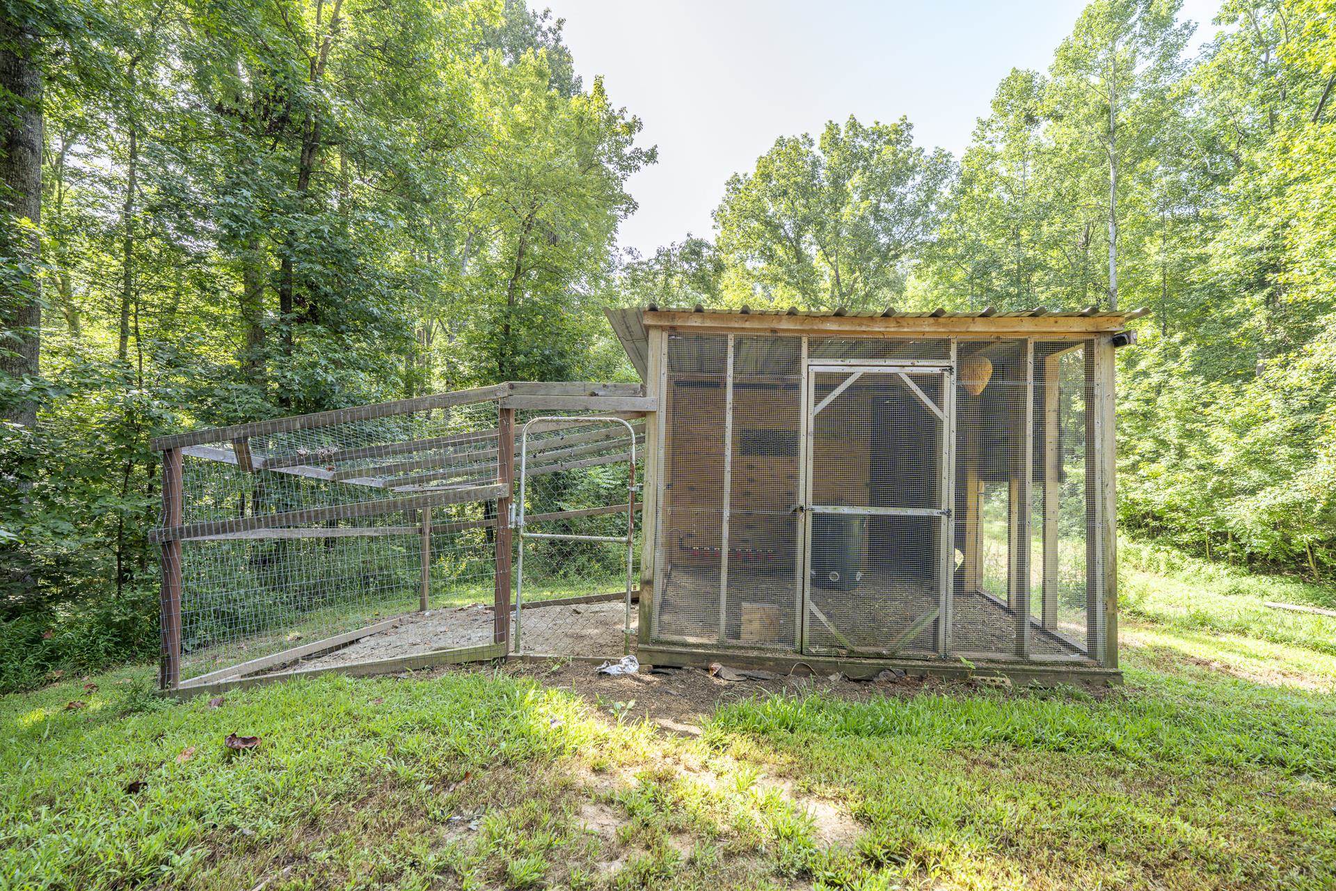 5171 Crawford School Rd Property Photo 29